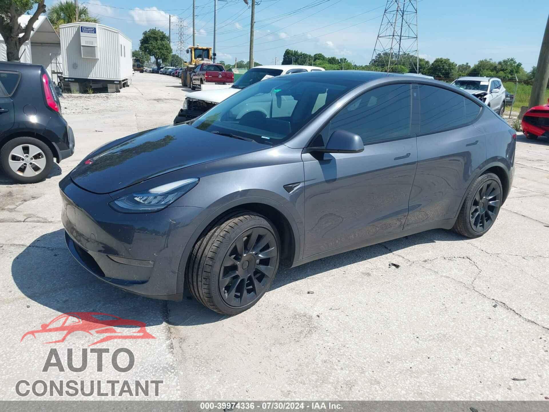 TESLA MODEL Y 2021 - 5YJYGDED2MF126384