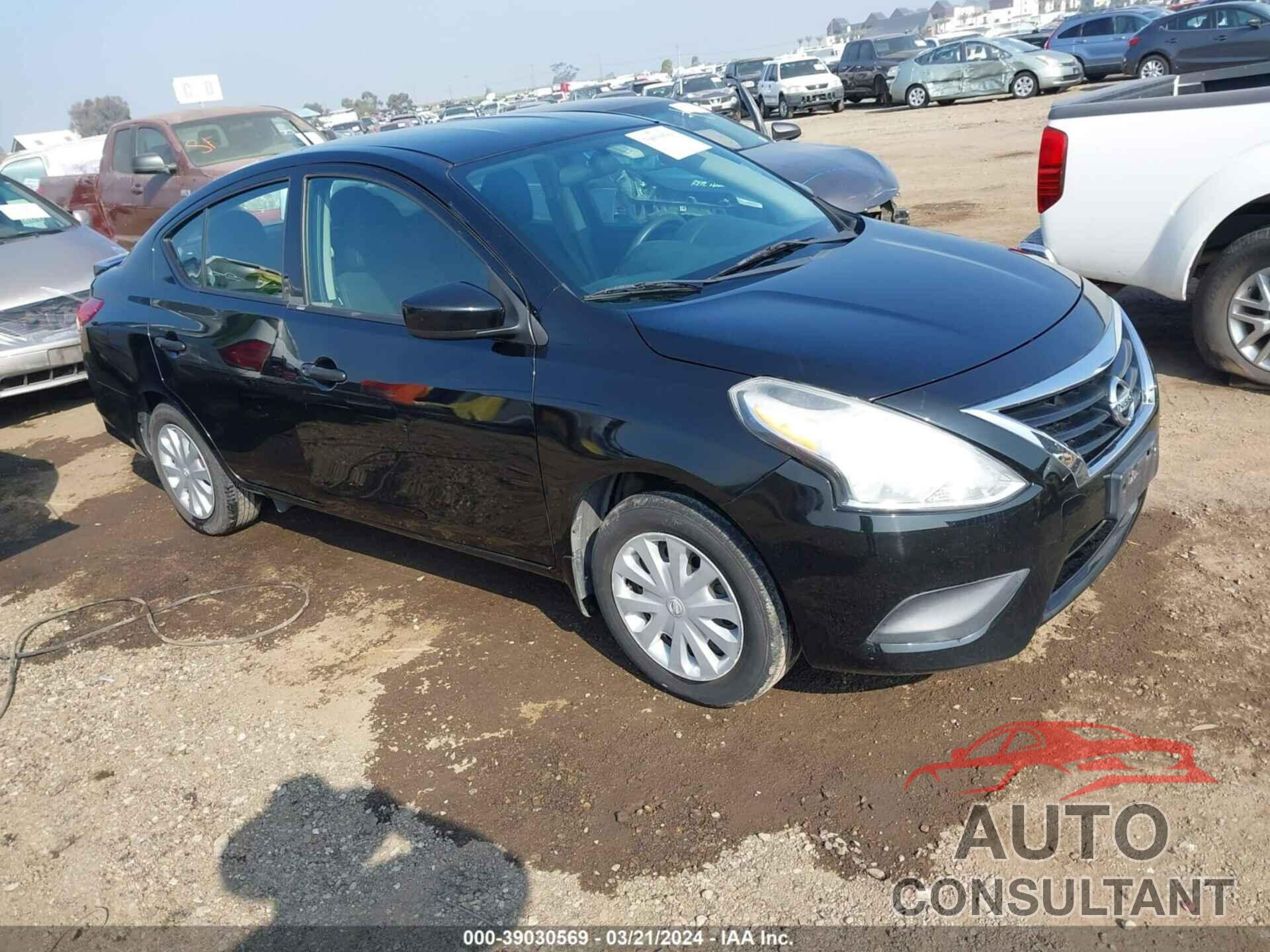 NISSAN VERSA 2018 - 3N1CN7AP3JL883795