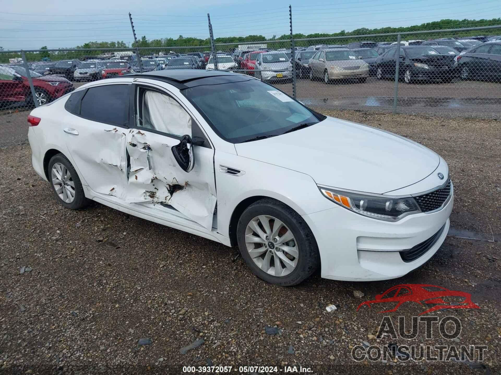 KIA OPTIMA 2017 - 5XXGU4L3XHG129406