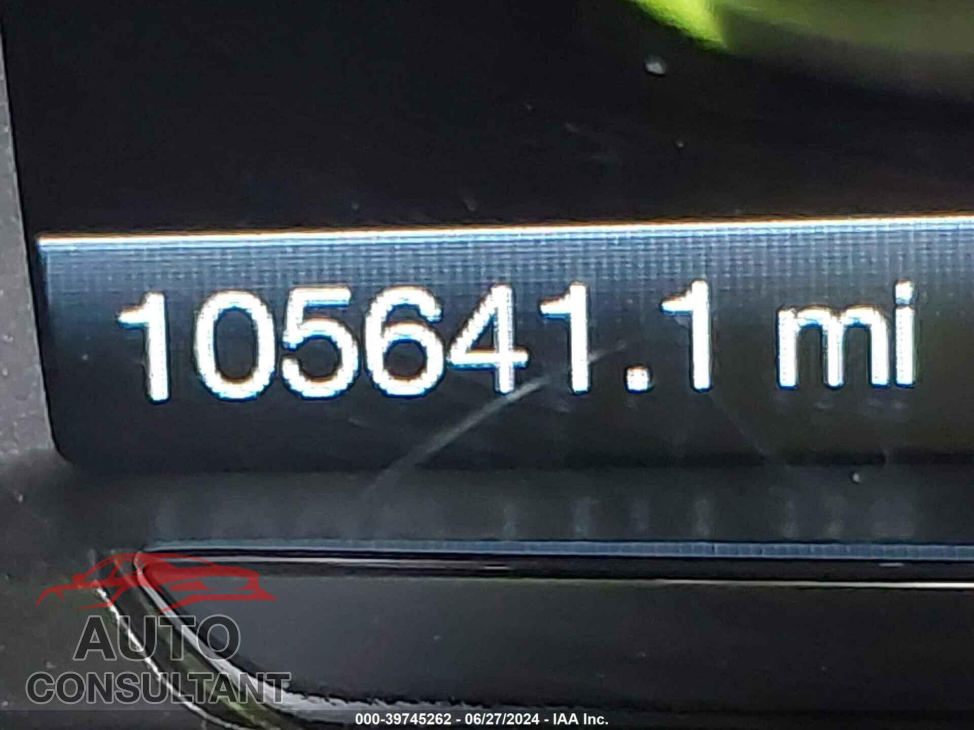 FORD TAURUS 2018 - 1FAHP2F87JG109562