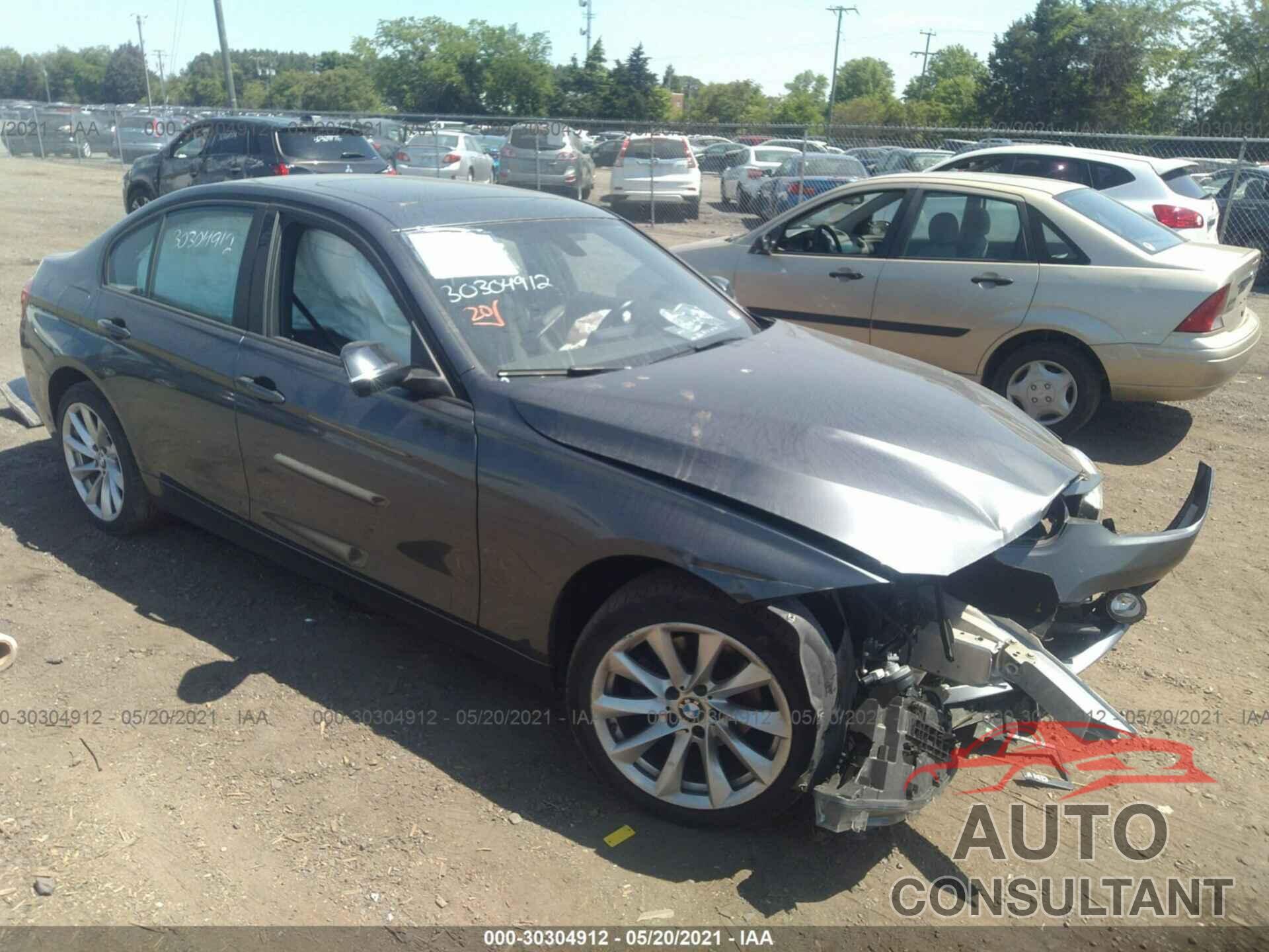 BMW 3 SERIES 2016 - WBA8E5G55GNU21659