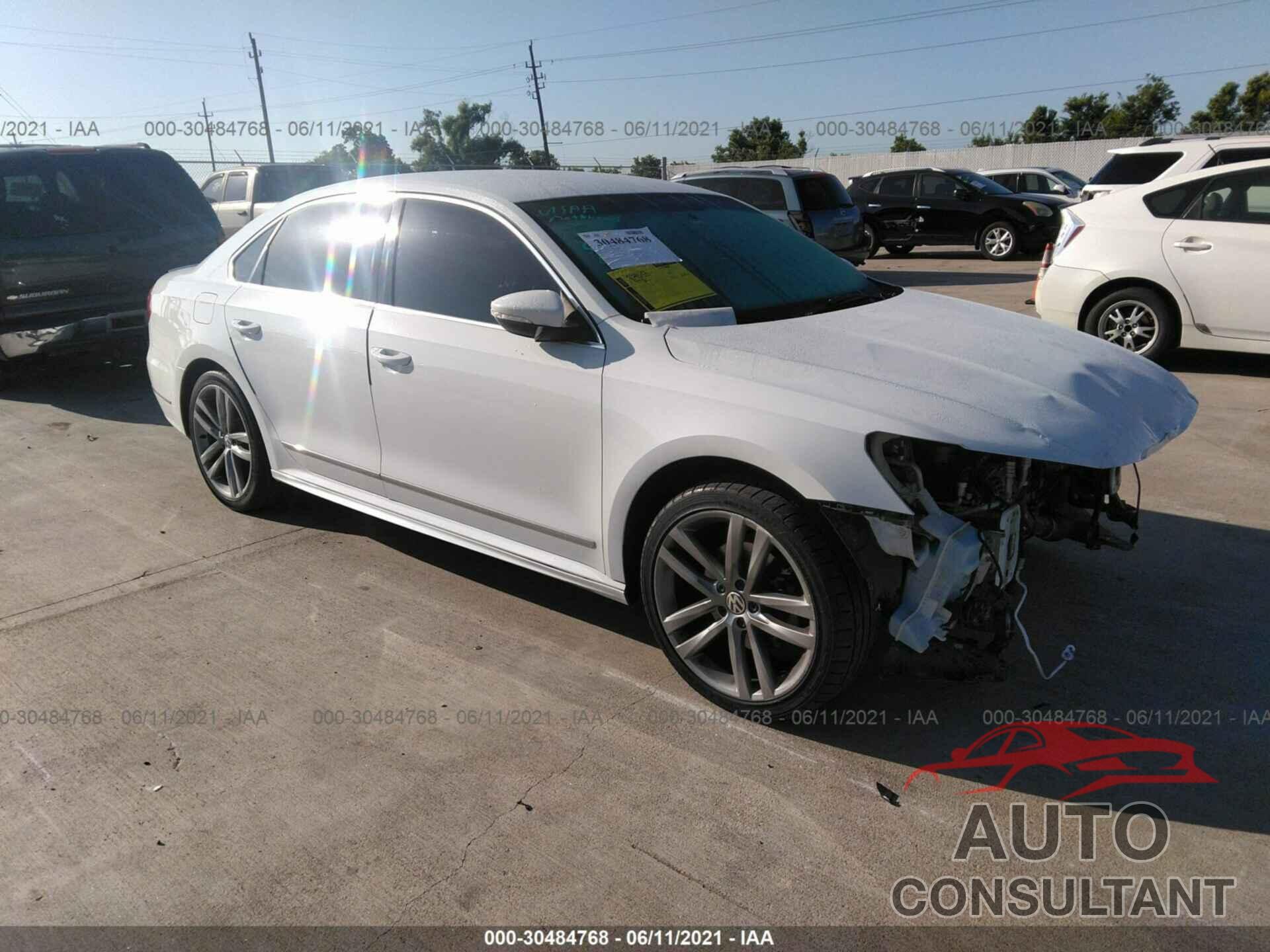 VOLKSWAGEN PASSAT 2016 - 1VWAT7A31GC047959