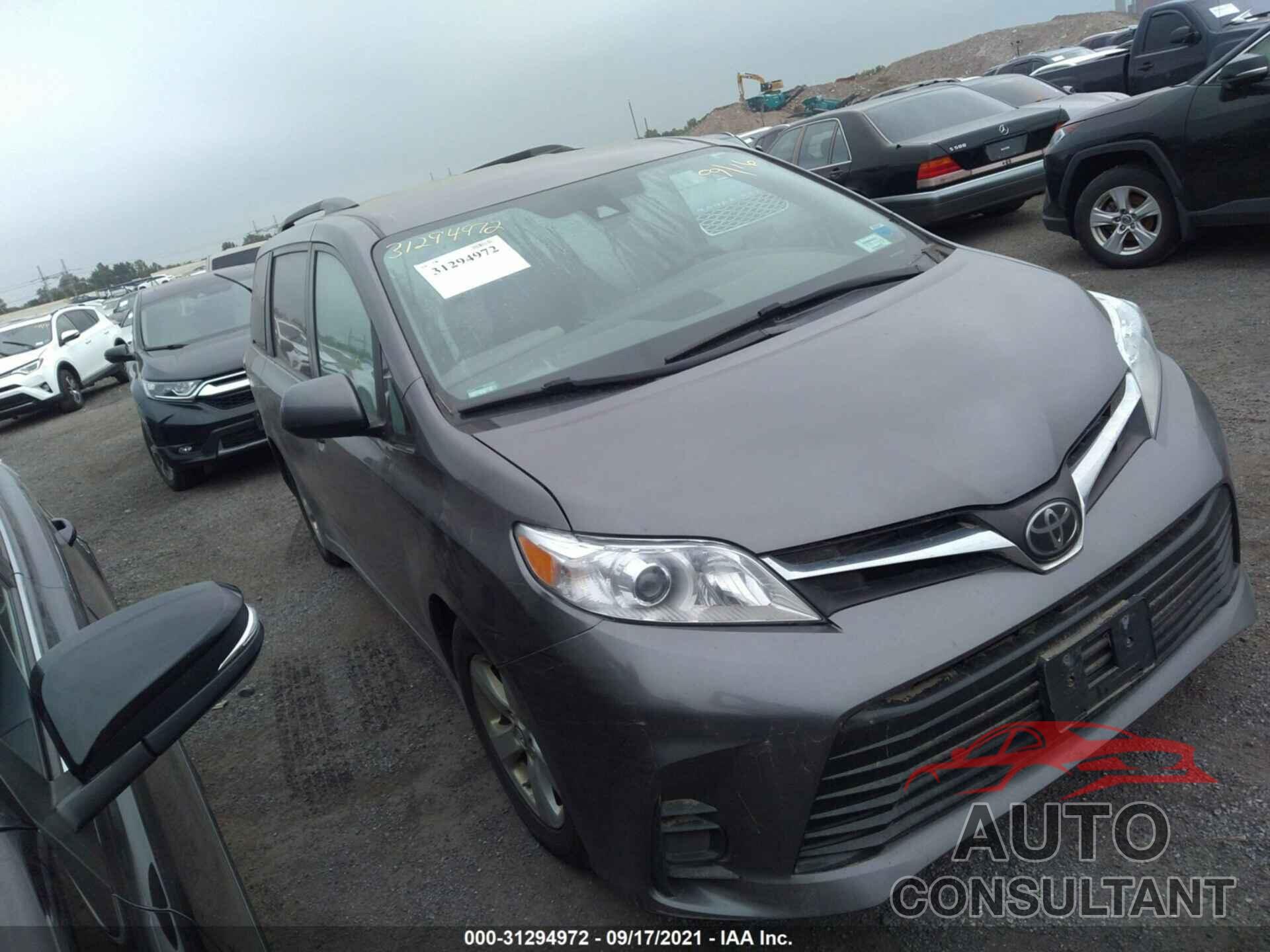 TOYOTA SIENNA 2018 - 5TDKZ3DC6JS931704