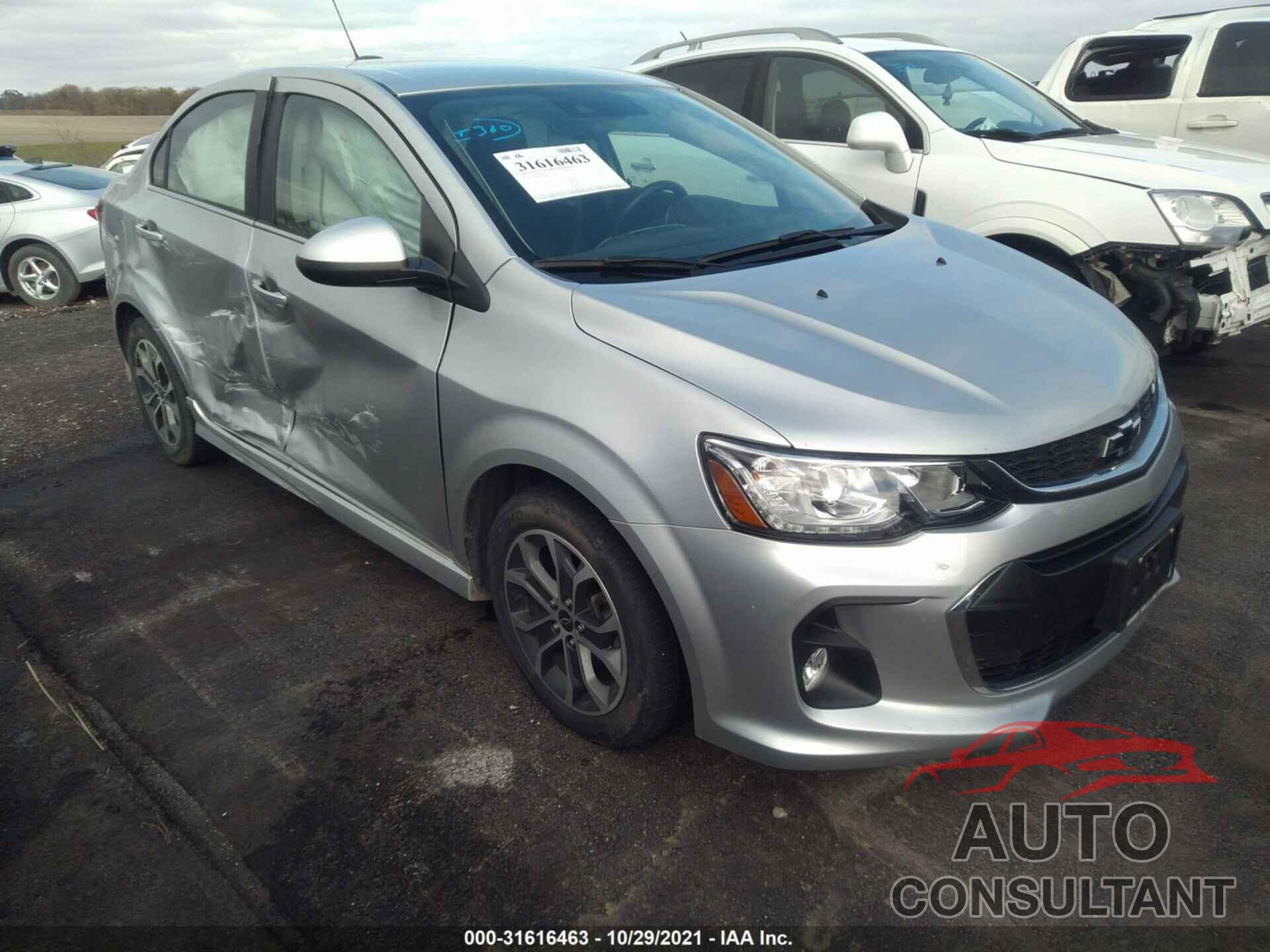 CHEVROLET SONIC 2018 - 1G1JD5SH4J4105698