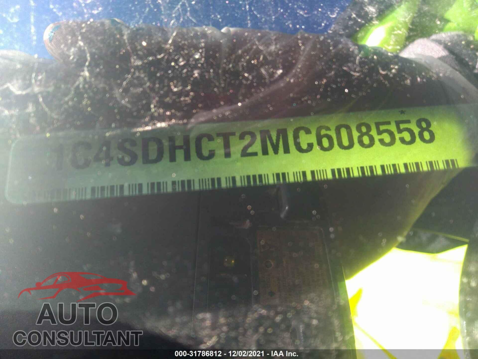 DODGE DURANGO 2021 - 1C4SDHCT2MC608558