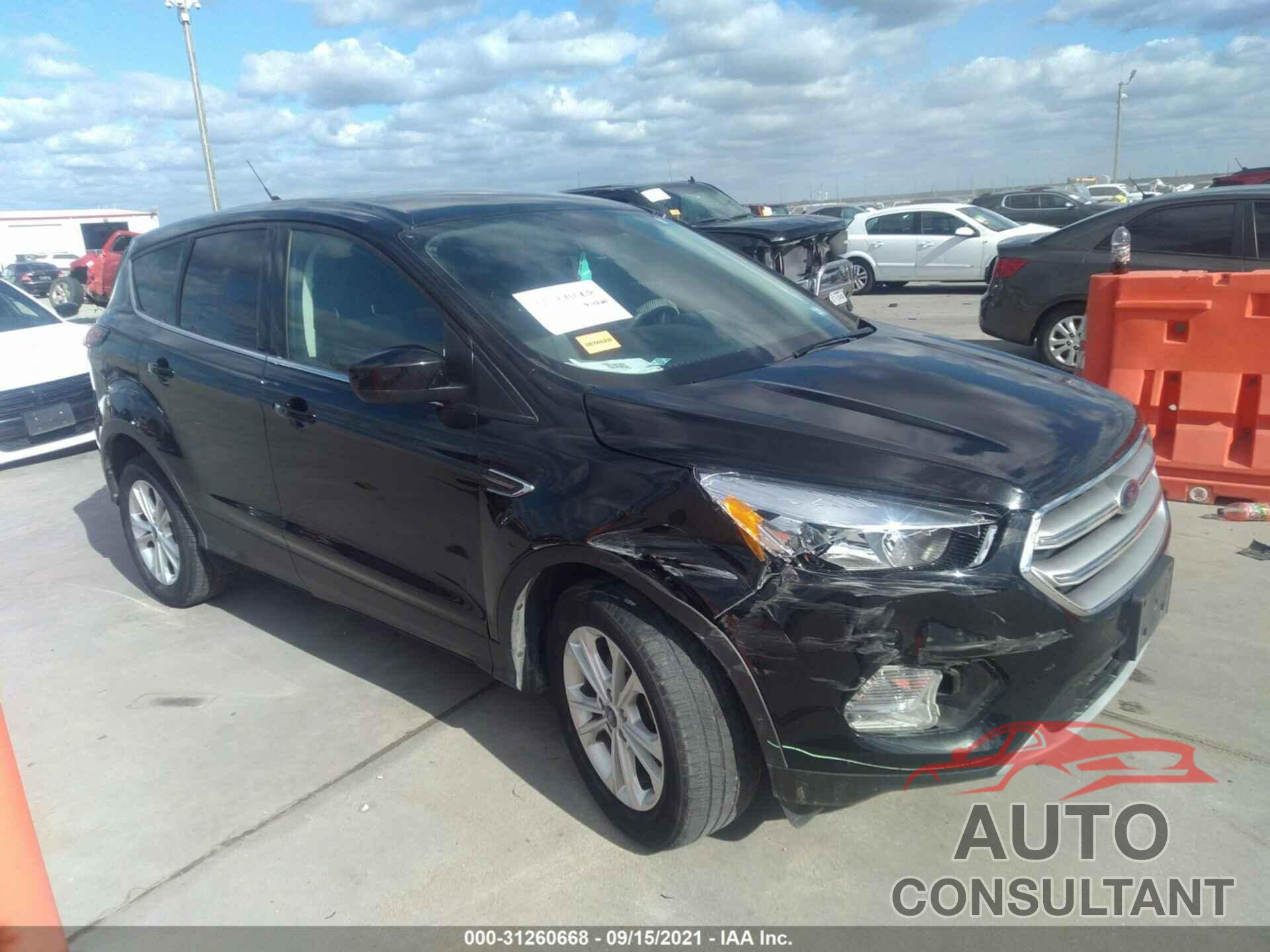 FORD ESCAPE 2019 - 1FMCU0GD8KUA18036