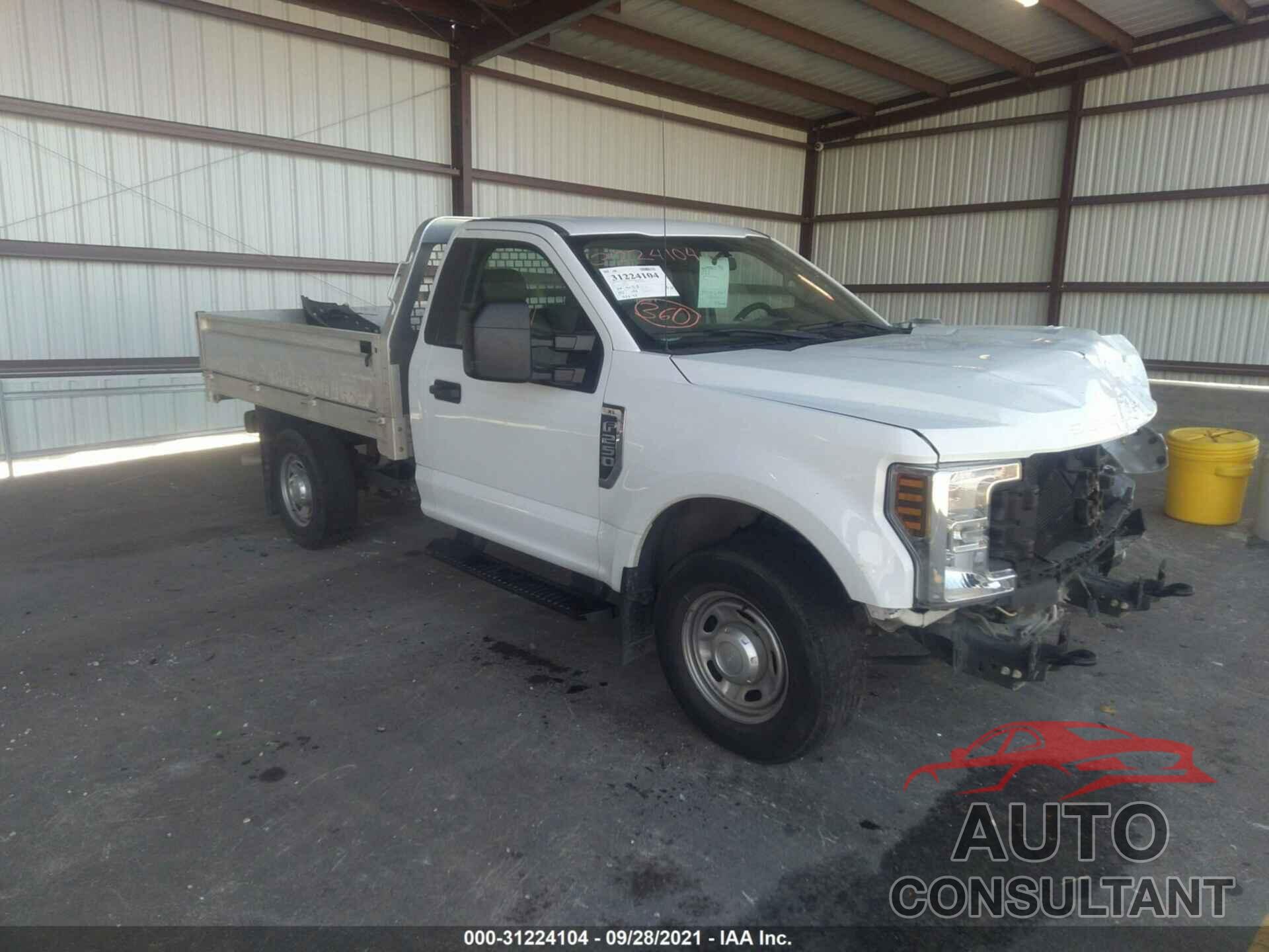 FORD SUPER DUTY F-250 SRW 2018 - 1FDBF2A65JEC27061