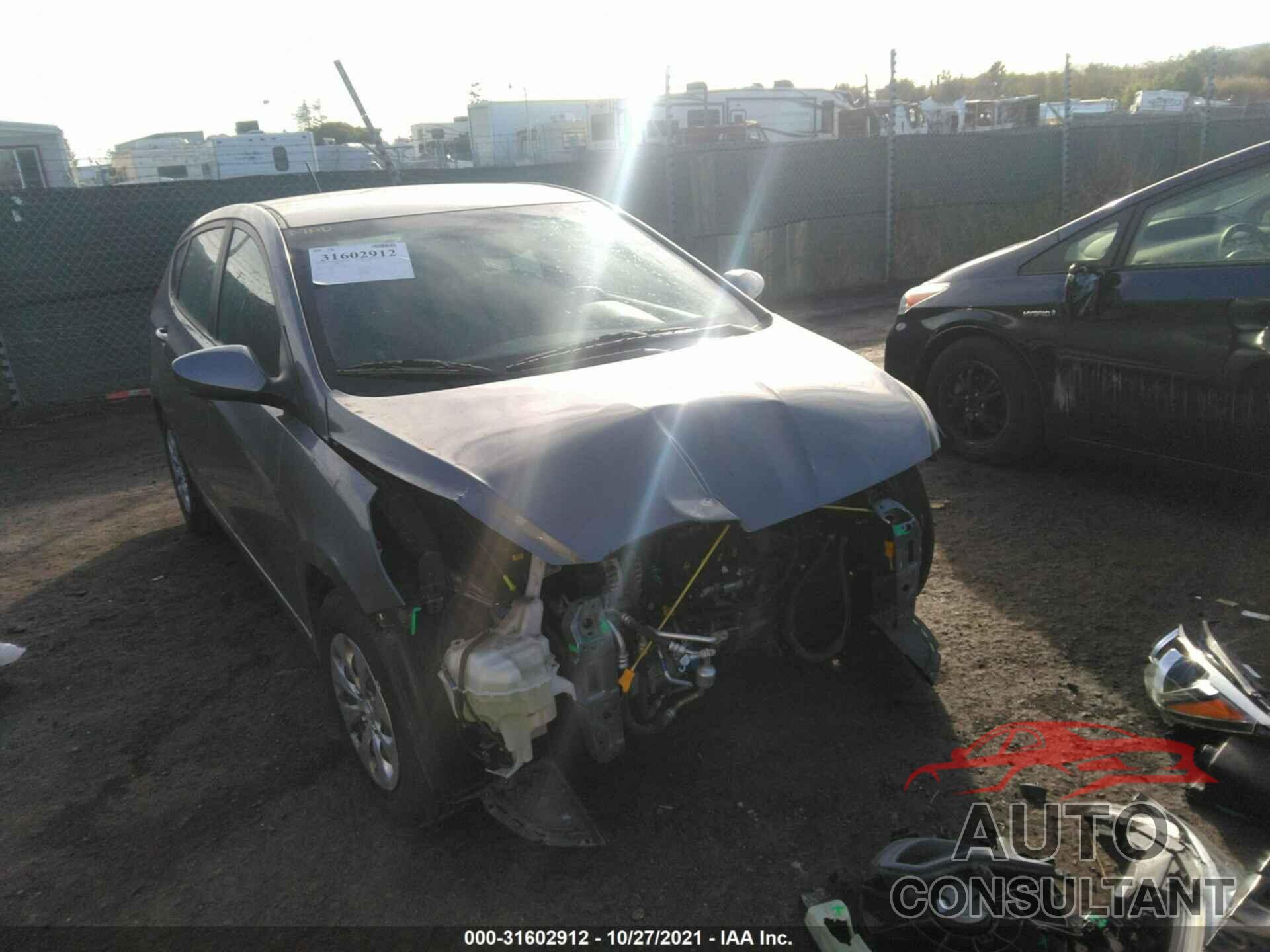 HYUNDAI ACCENT 2017 - KMHCT5AE5HU318708