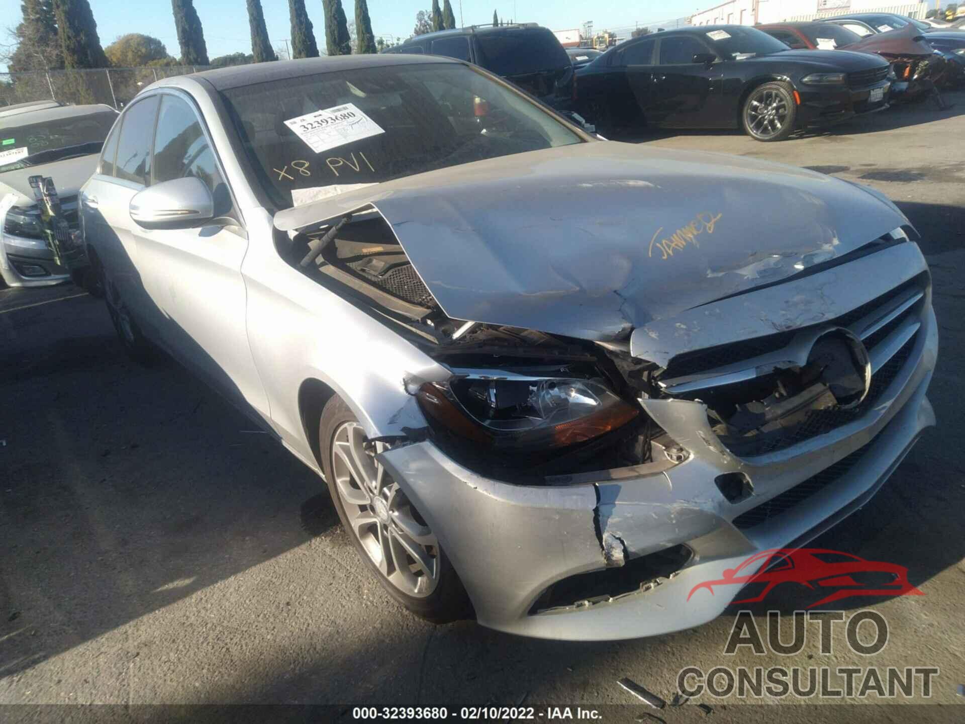 MERCEDES-BENZ C-CLASS 2016 - 55SWF4JB7GU145000