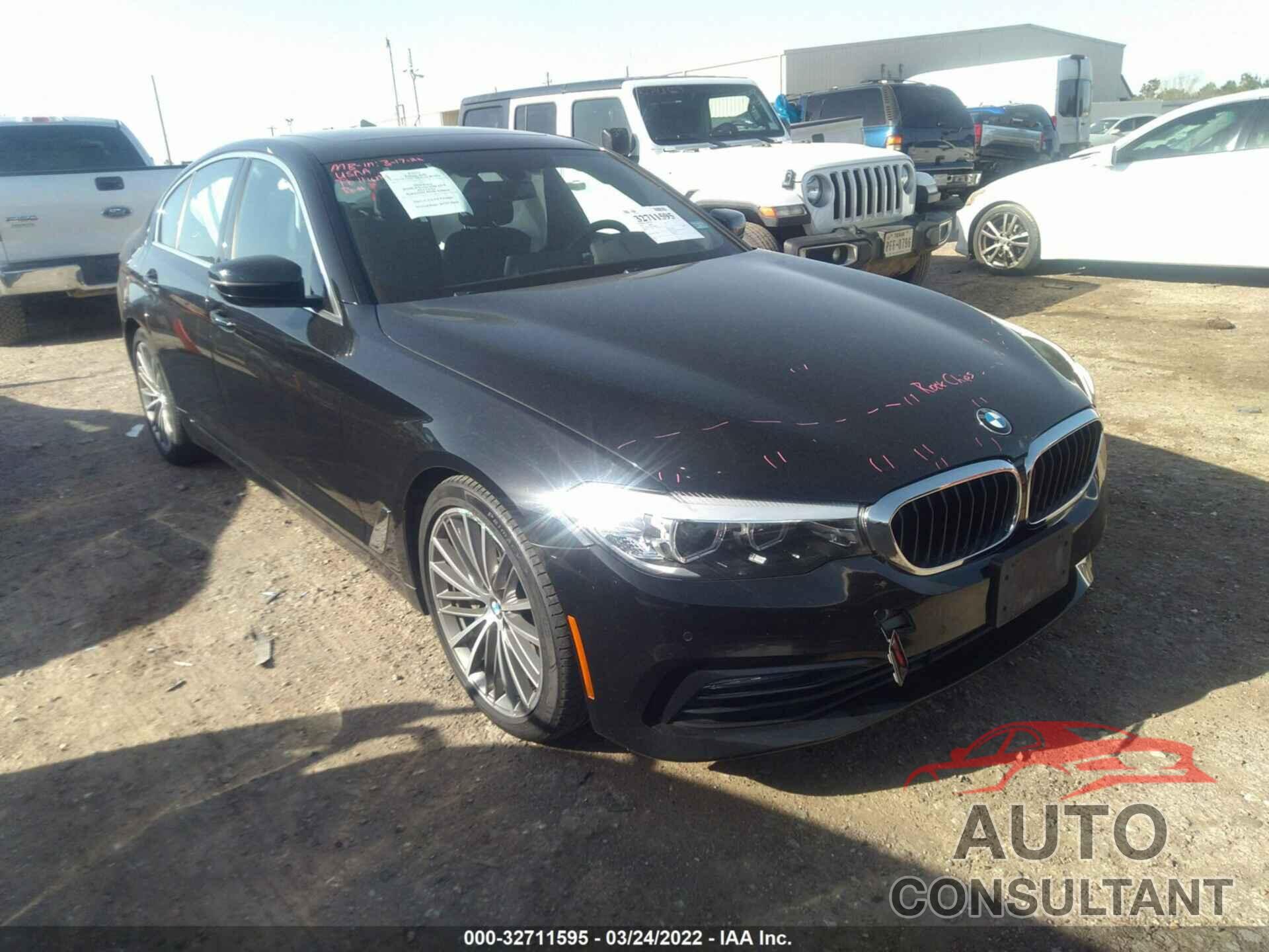 BMW 5 SERIES 2018 - WBAJA5C52JWA38866