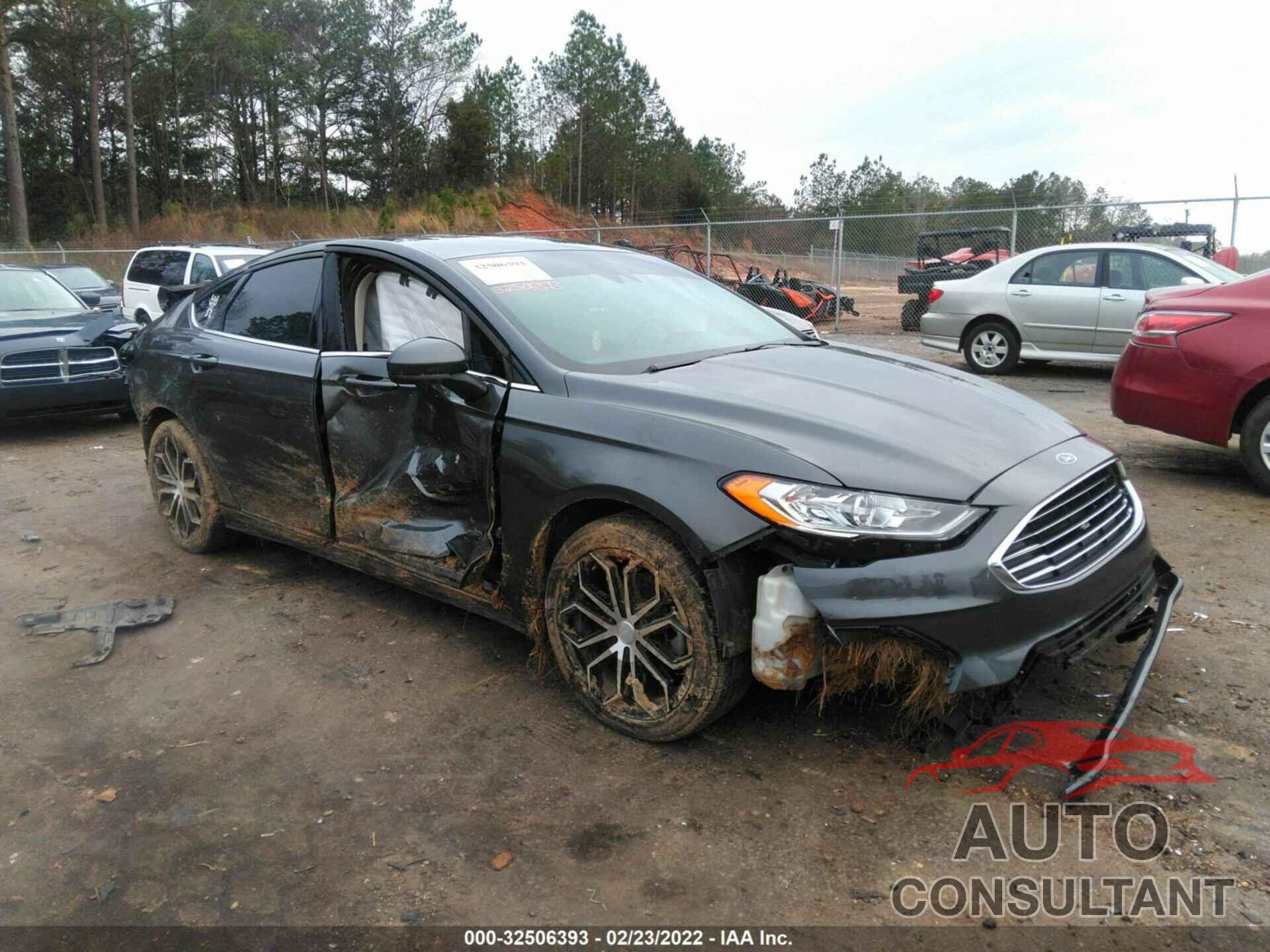 FORD FUSION 2020 - 3FA6P0HD5LR221729