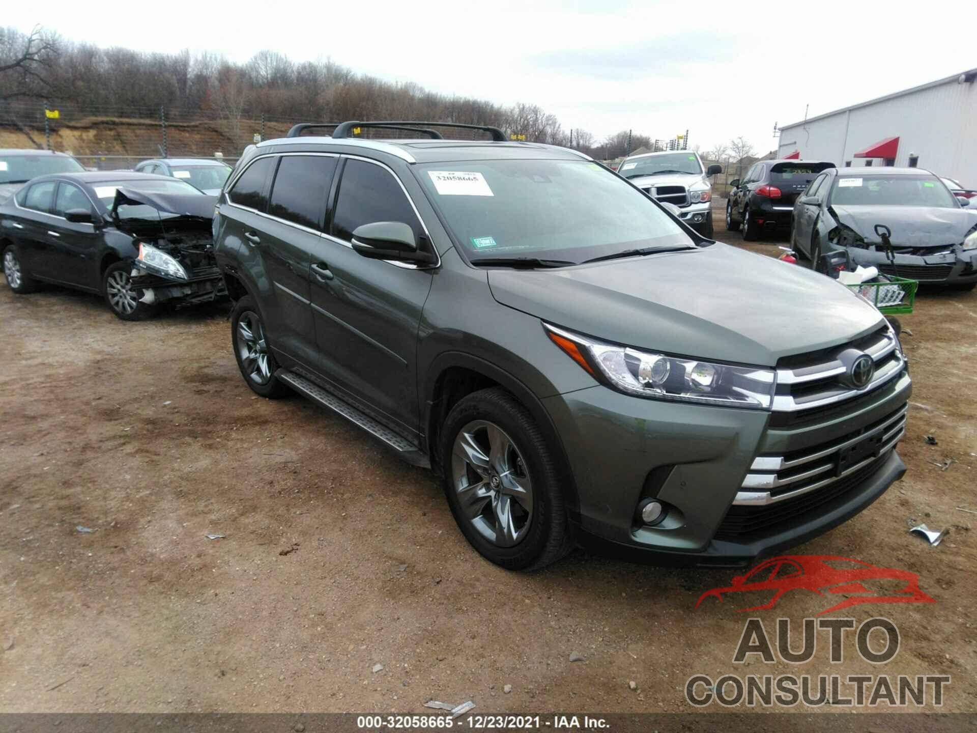 TOYOTA HIGHLANDER 2018 - 5TDDZRFH2JS863163