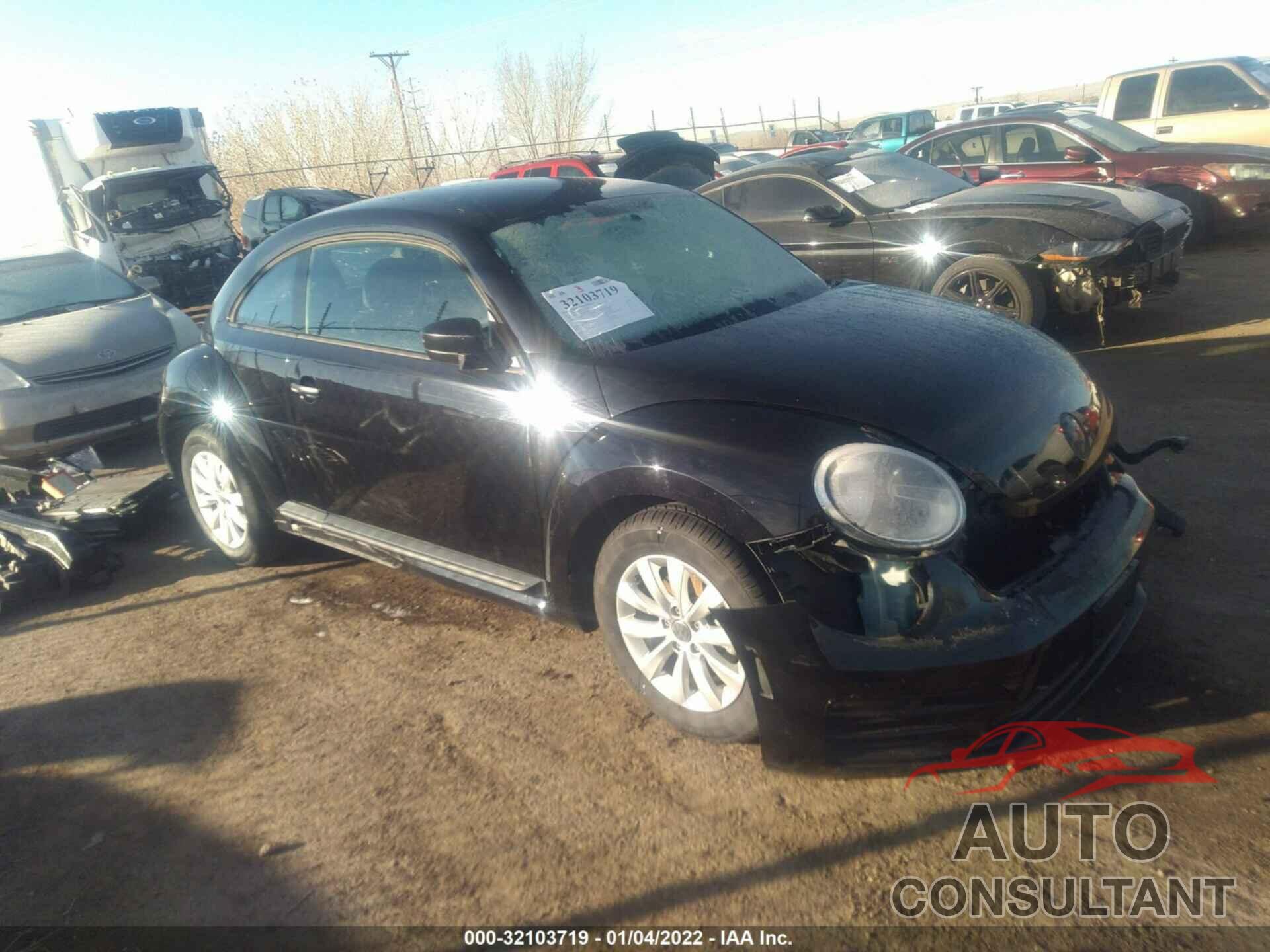 VOLKSWAGEN BEETLE 2017 - 3VWF17AT9HM630789
