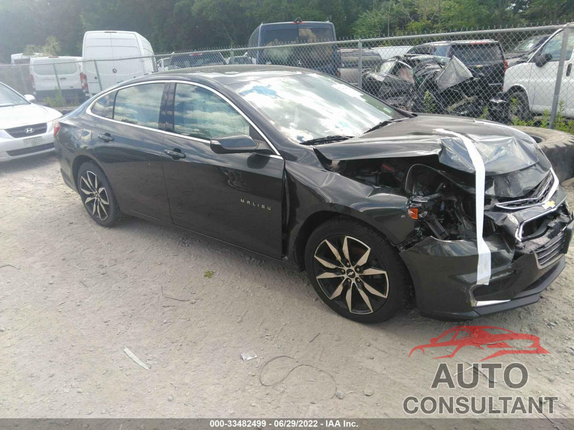 CHEVROLET MALIBU 2017 - 1G1ZE5ST1HF272586
