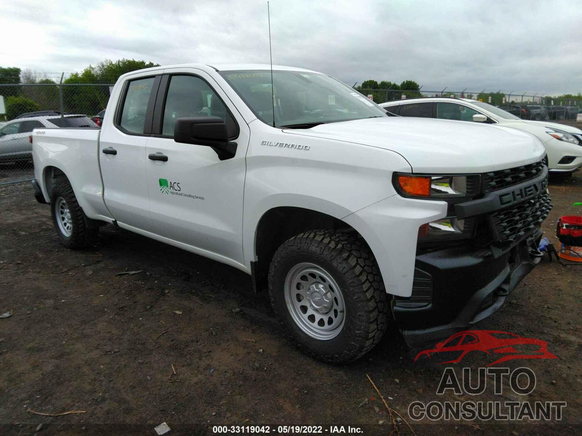 CHEVROLET SILVERADO 1500 2021 - 1GCRYAEH8MZ424001