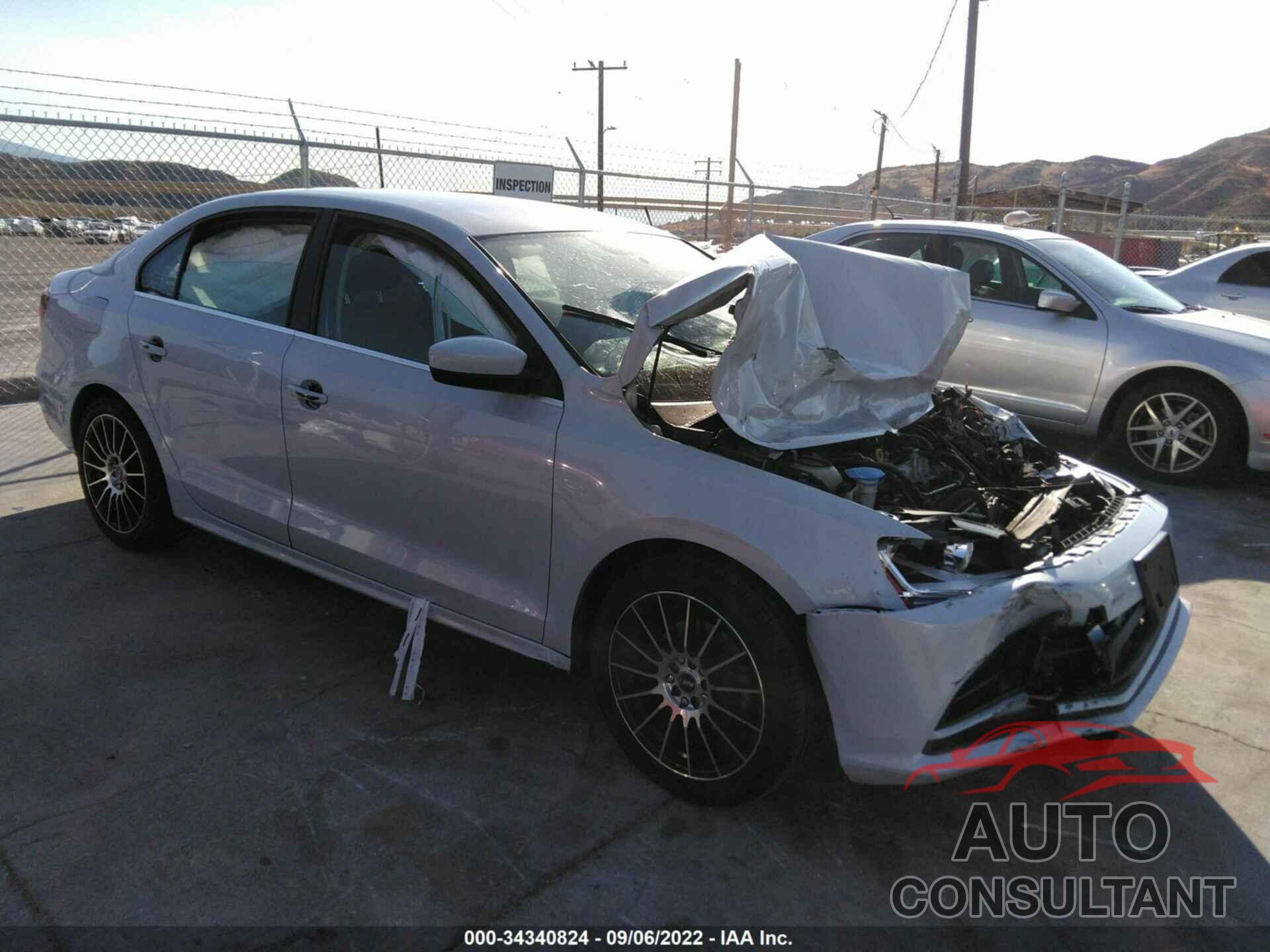 VOLKSWAGEN JETTA 2017 - 3VW2B7AJXHM369098