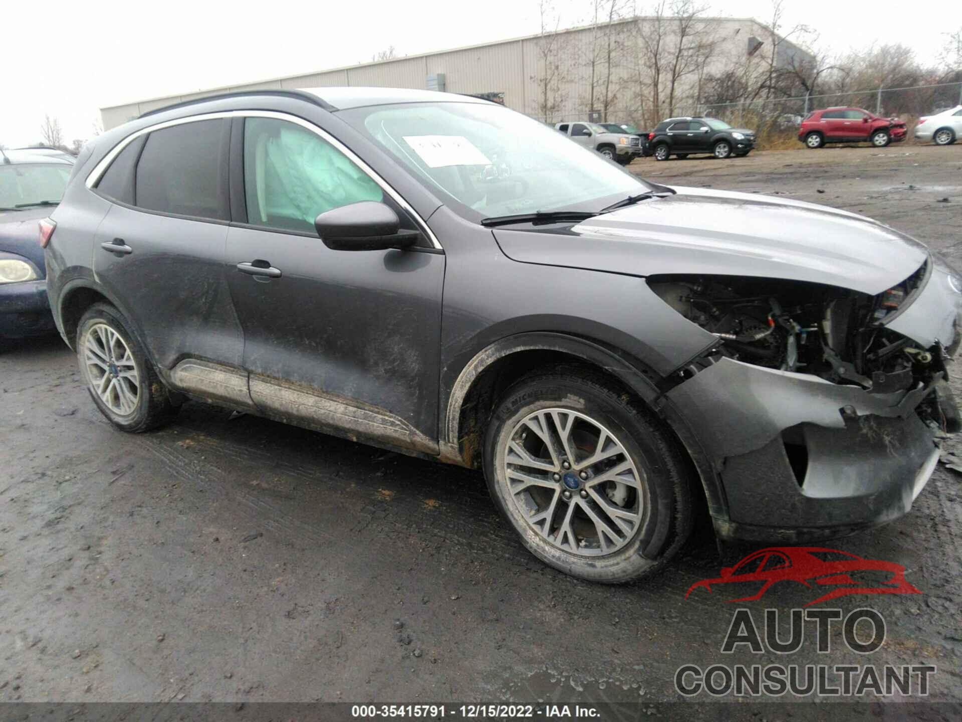 FORD ESCAPE 2022 - 1FMCU9H60NUA31954