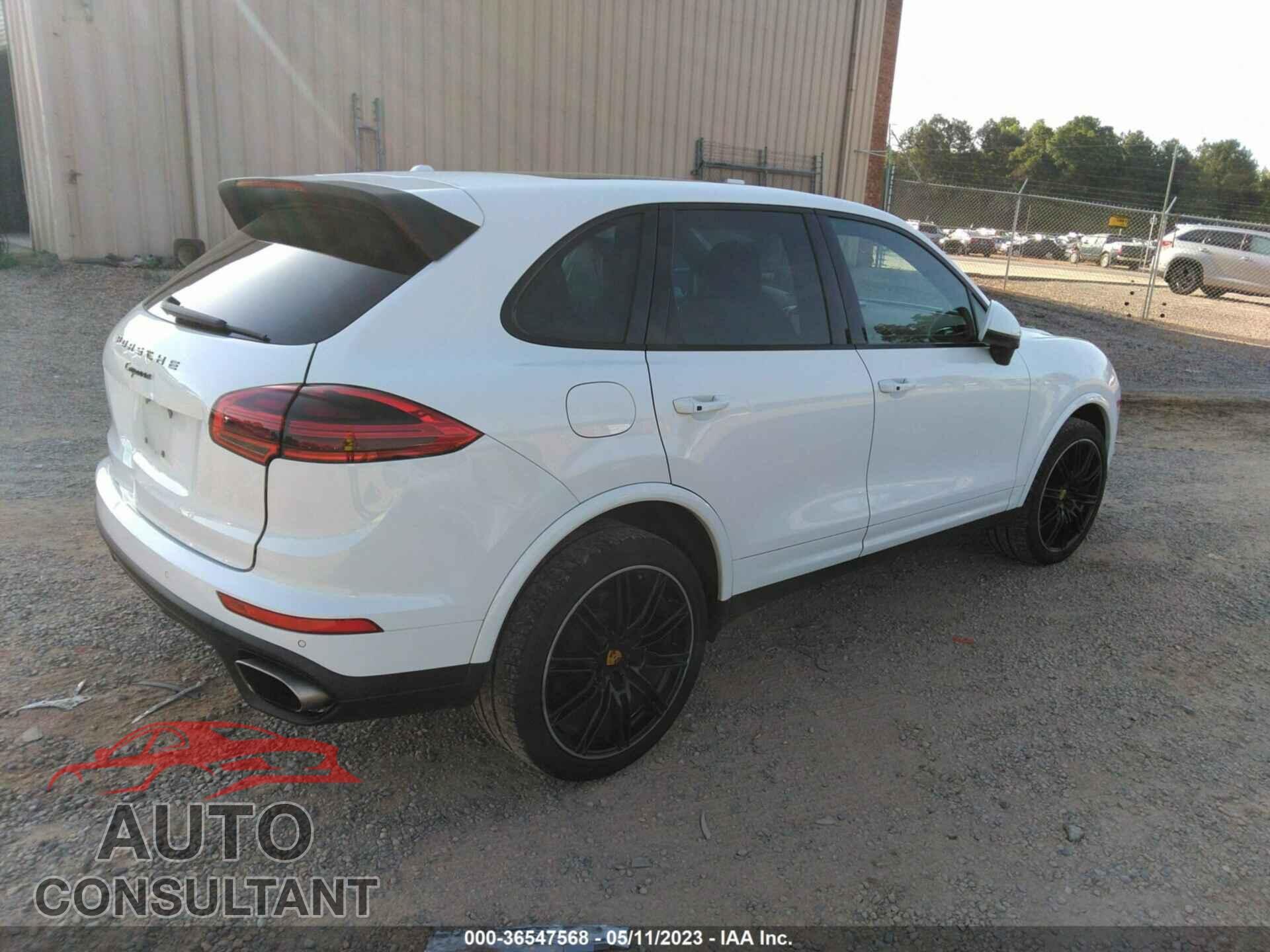 PORSCHE CAYENNE 2017 - WP1AA2A27HKA90968