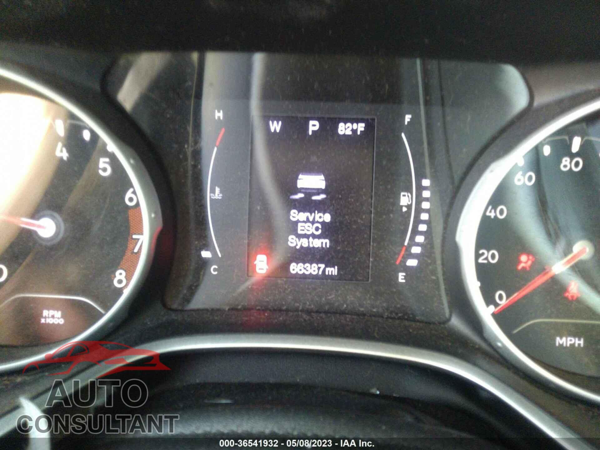 JEEP COMPASS 2017 - 3C4NJDBB2HT679700