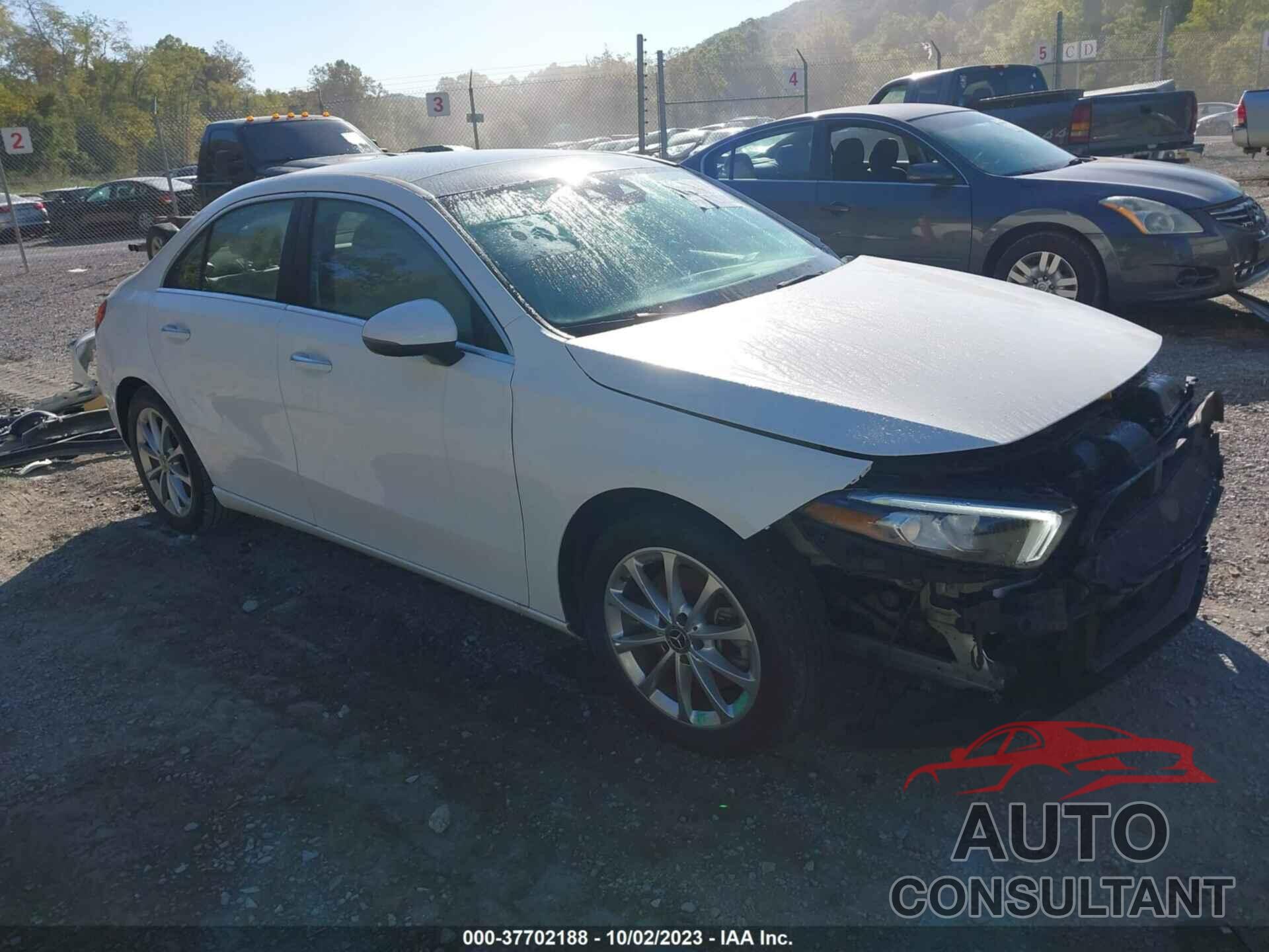 MERCEDES-BENZ A 220 2019 - WDD3G4EB8KW025762