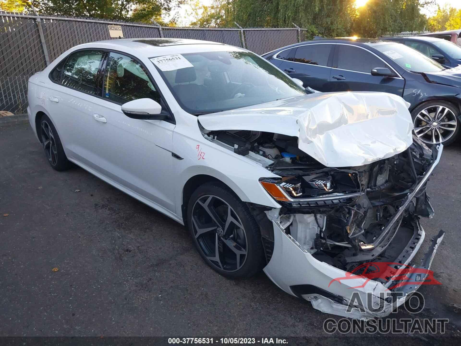 VOLKSWAGEN PASSAT 2021 - 1VWMA7A35MC016812
