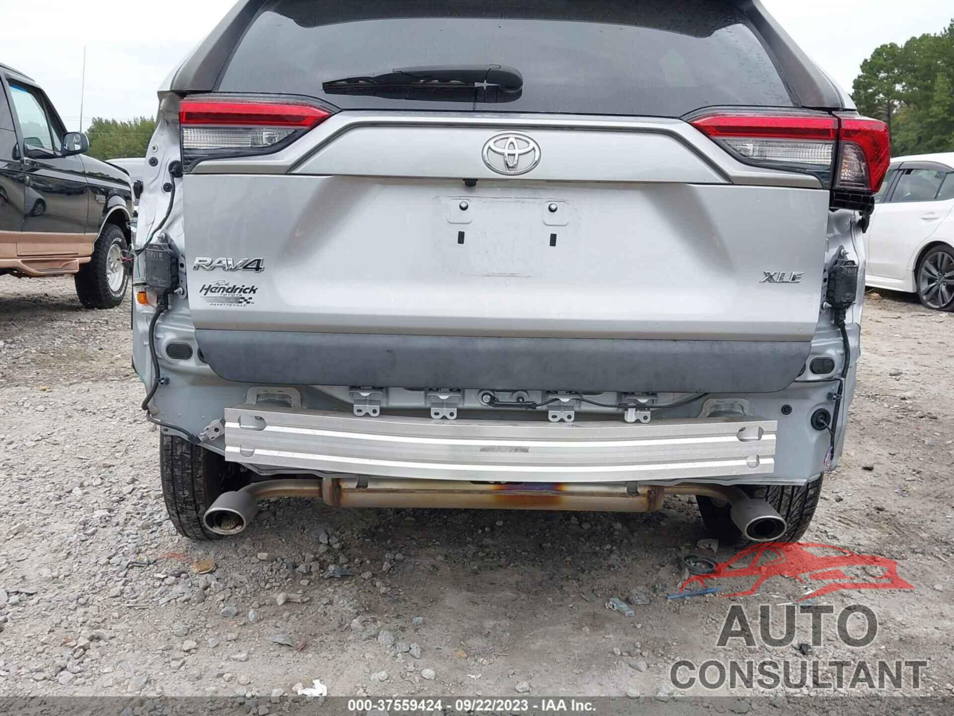 TOYOTA RAV4 2019 - 2T3W1RFV4KC011677