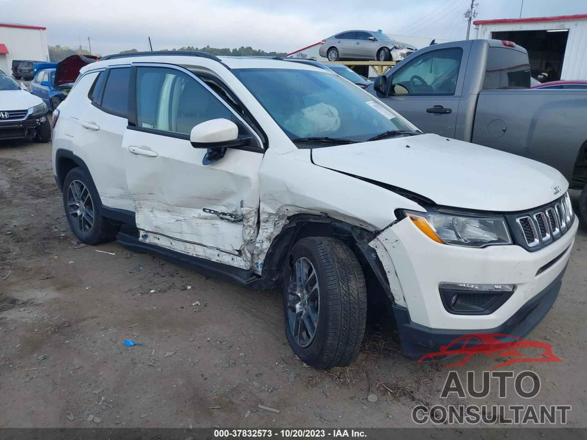 JEEP COMPASS 2019 - 3C4NJCBB1KT616041