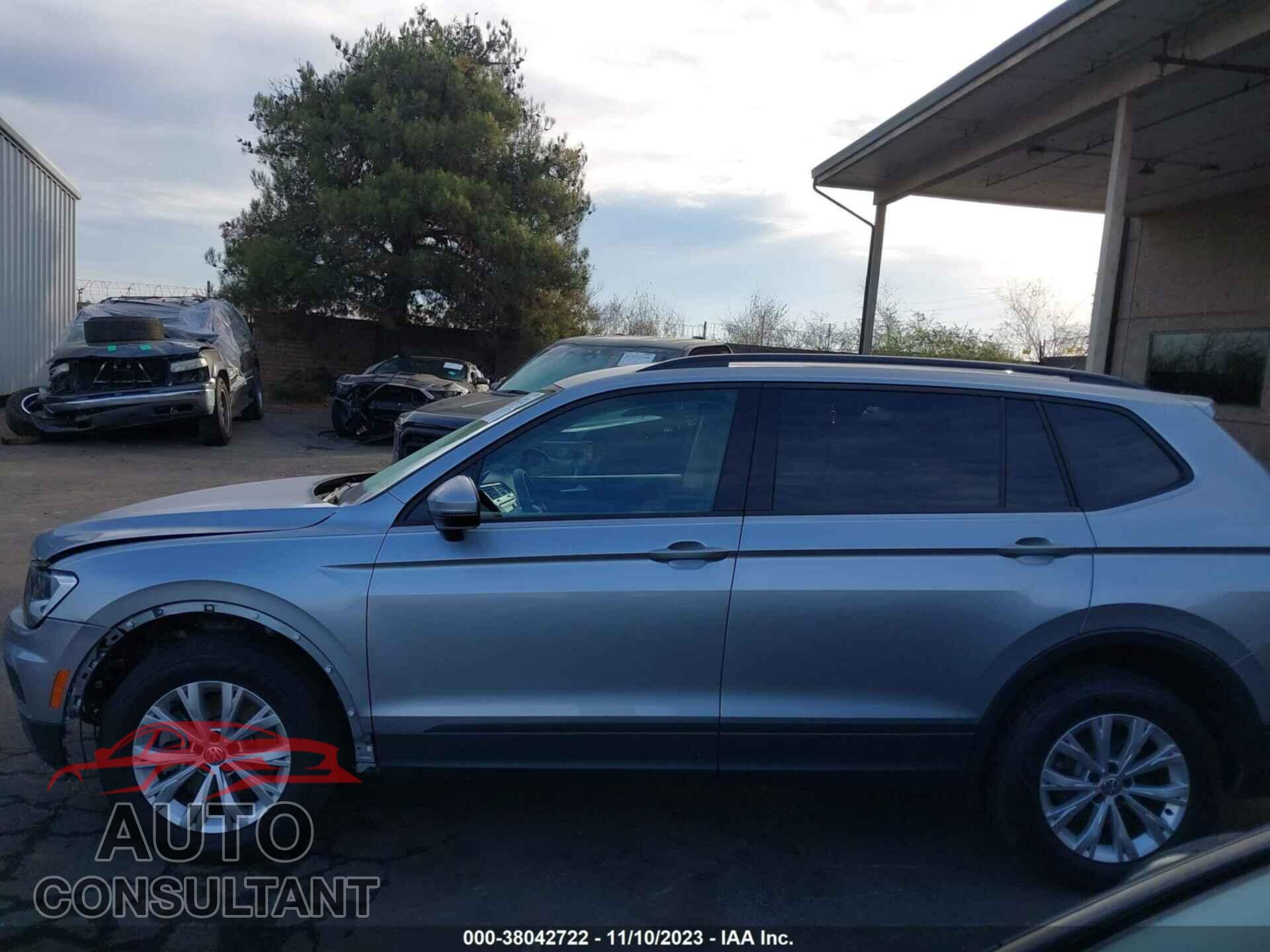 VOLKSWAGEN TIGUAN 2020 - 3VV1B7AX8LM083473