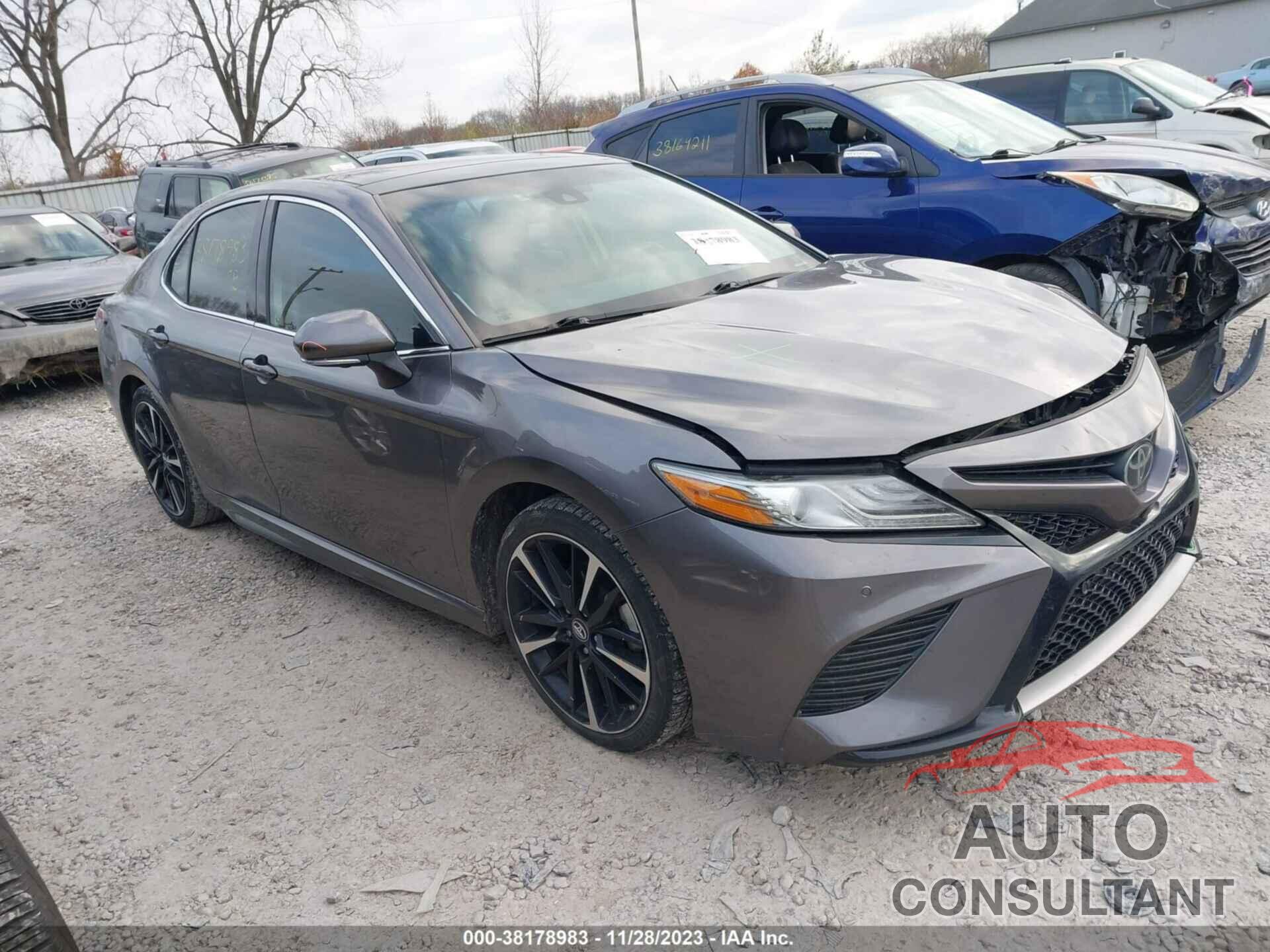 TOYOTA CAMRY 2018 - 4T1B61HK7JU505459