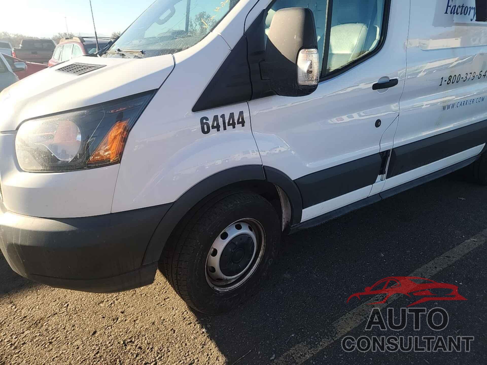 FORD TRANSIT-250 2017 - 1FTYR1YM8HKB43560