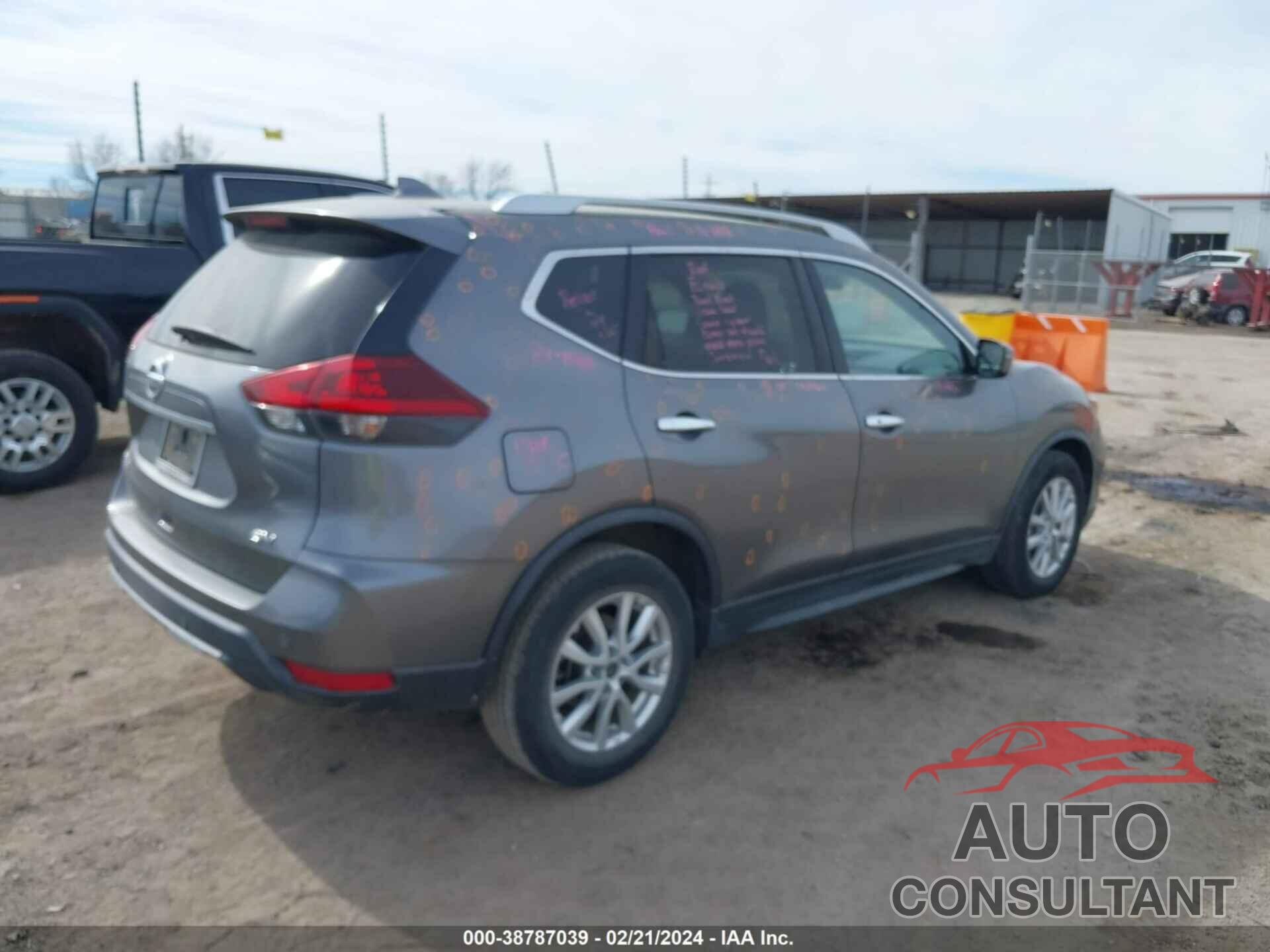 NISSAN ROGUE 2019 - KNMAT2MT1KP505521