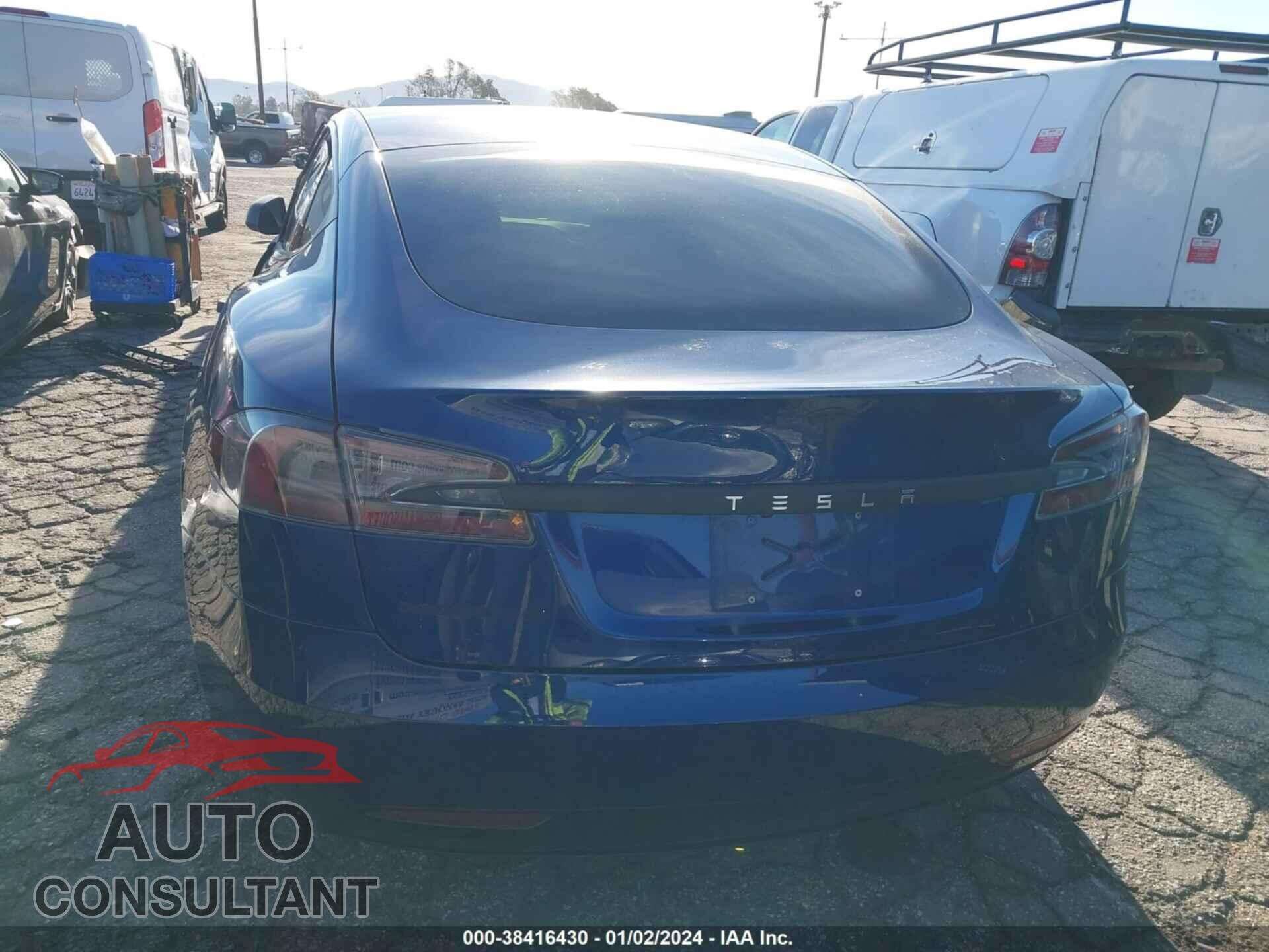 TESLA MODEL S 2017 - 5YJSA1E12HF210948