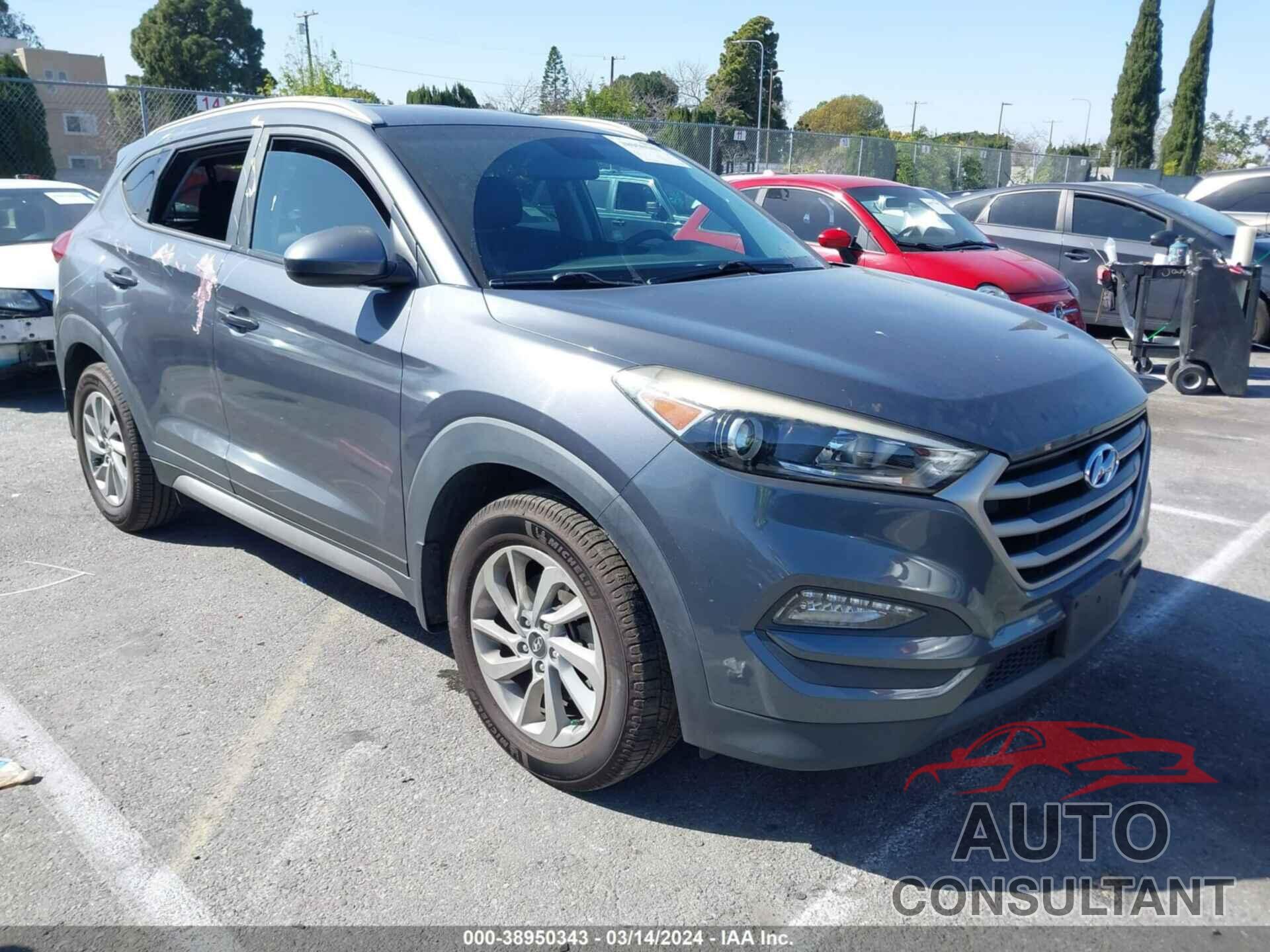 HYUNDAI TUCSON 2017 - KM8J33A44HU379101