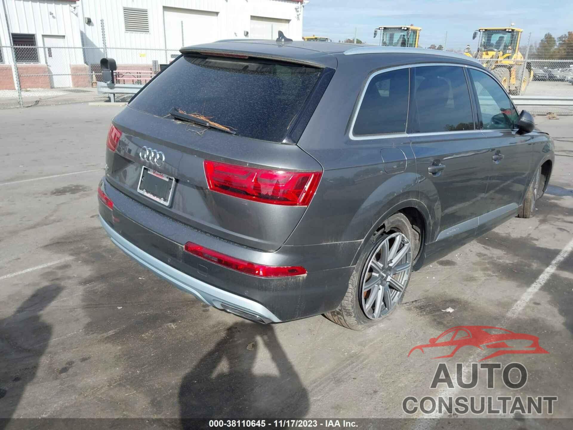 AUDI Q7 2019 - WA1LAAF71KD001586