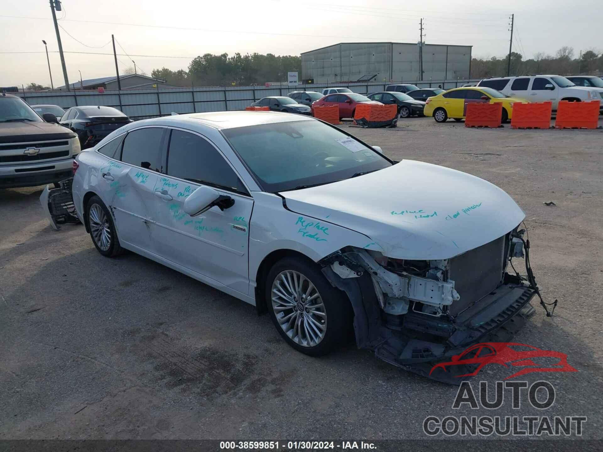 TOYOTA AVALON HYBRID 2019 - 4T1B21FB8KU003785