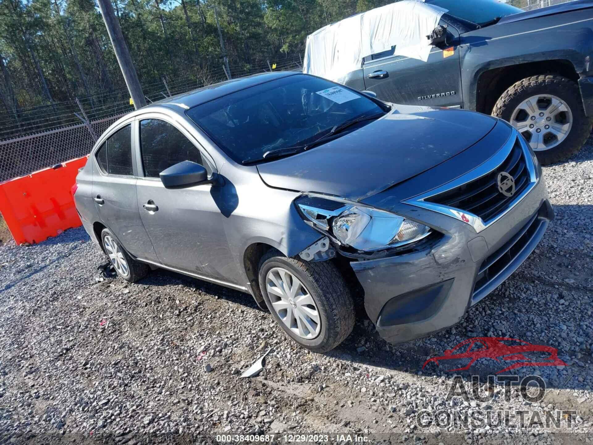 NISSAN VERSA 2017 - 3N1CN7APXHL844728