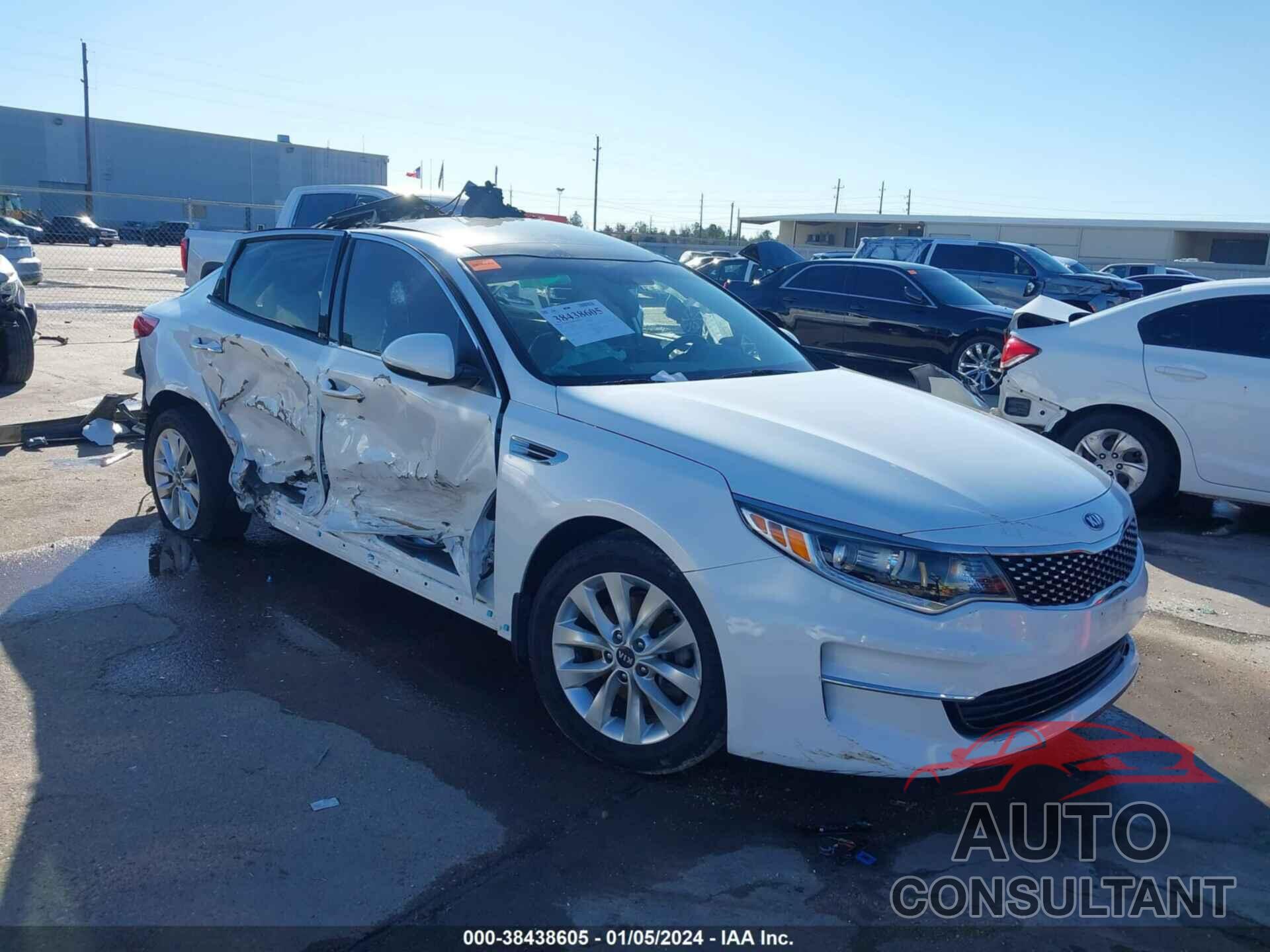 KIA OPTIMA 2018 - 5XXGU4L36JG221733