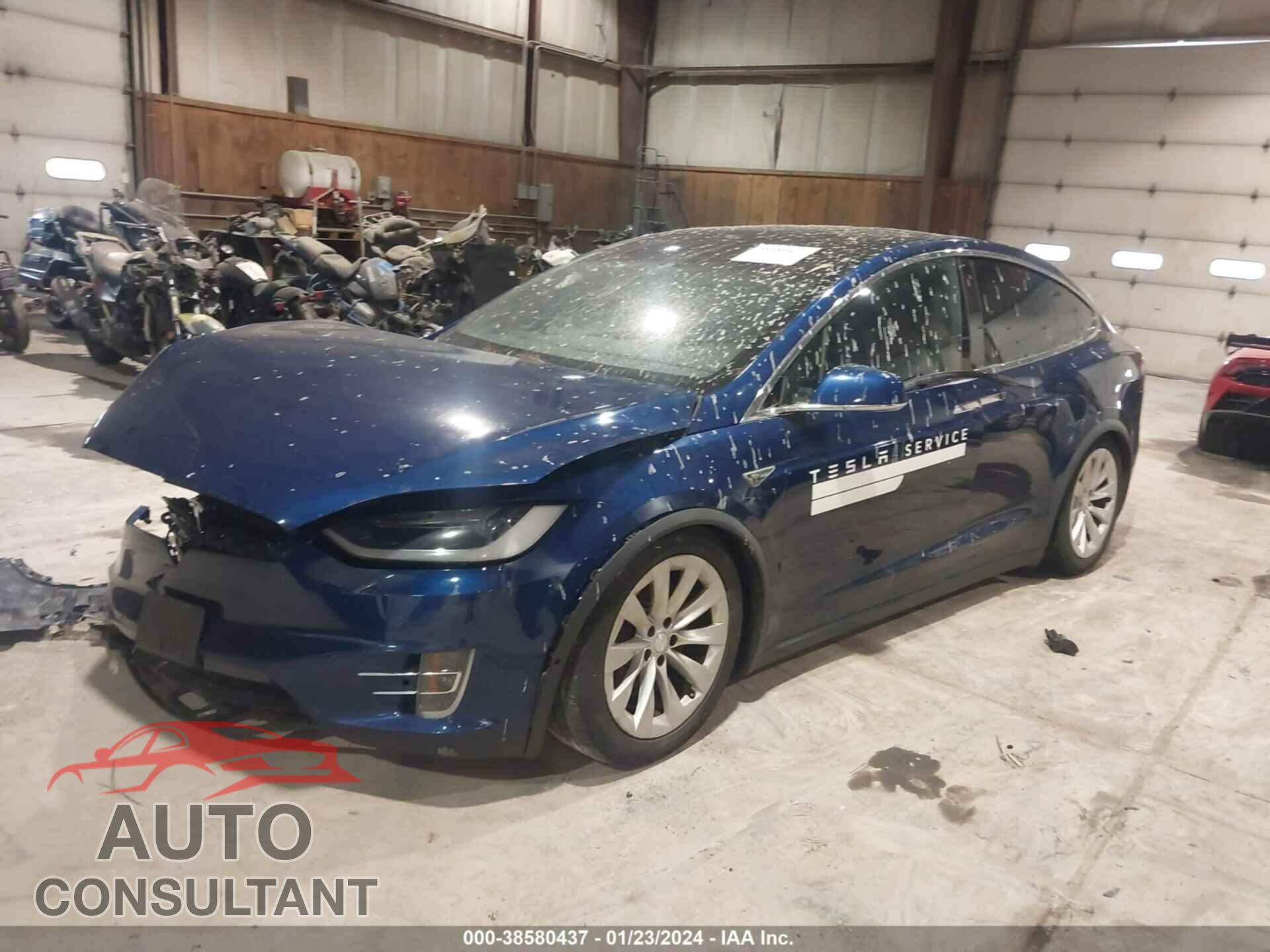 TESLA MODEL X 2016 - 5YJXCBE21GF022015