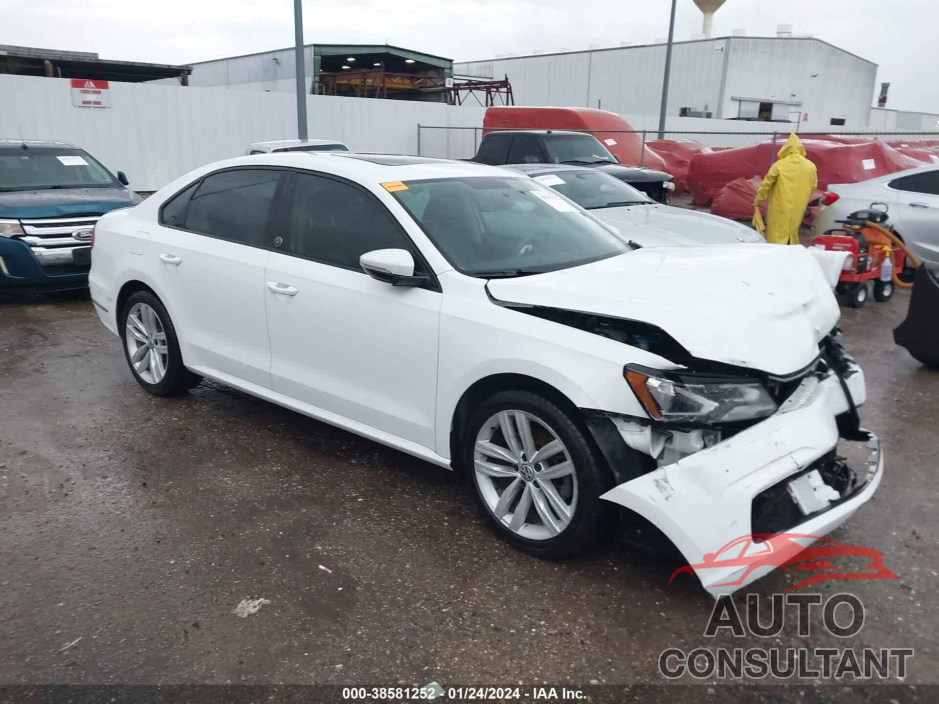 VOLKSWAGEN PASSAT 2019 - 1VWLA7A3XKC010478