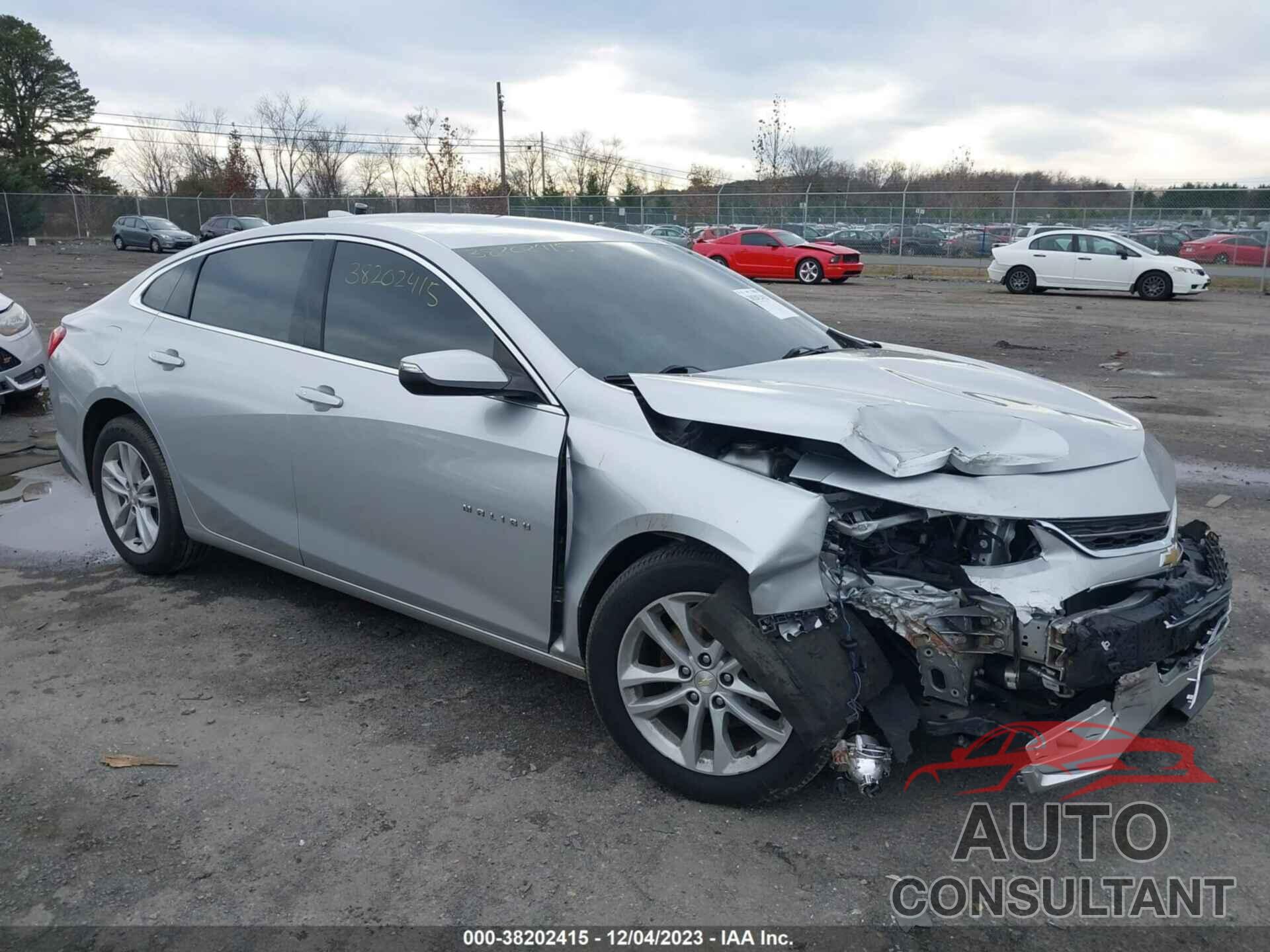 CHEVROLET MALIBU 2018 - 1G1ZD5ST4JF194152