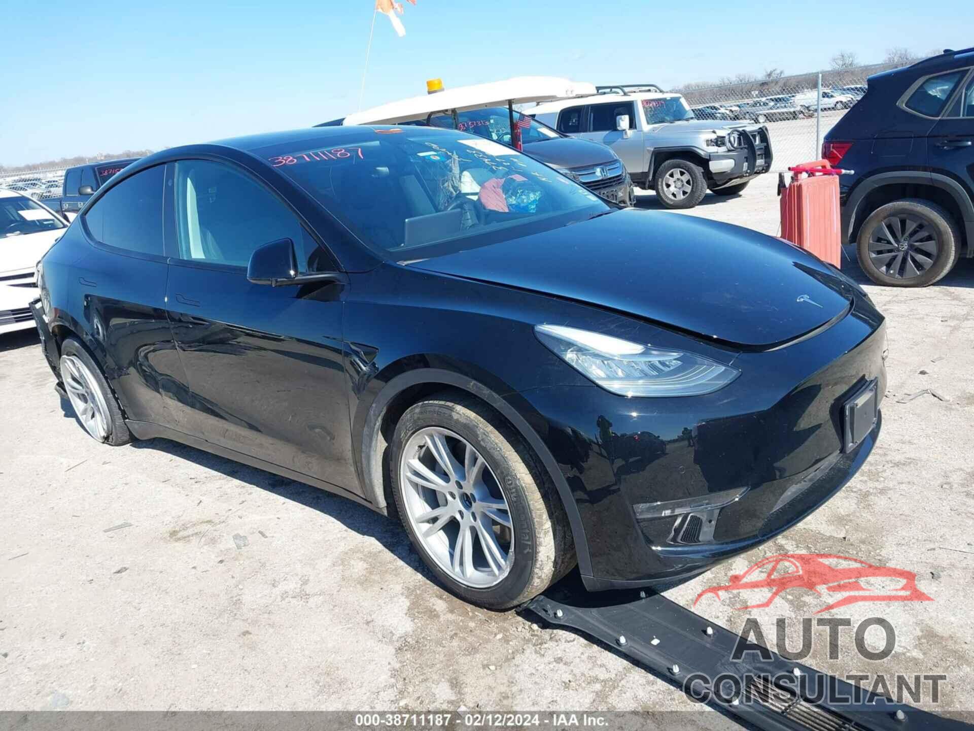 TESLA MODEL Y 2021 - 5YJYGDEE8MF204451