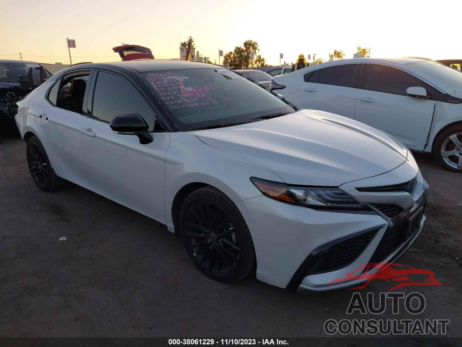TOYOTA CAMRY 2022 - 4T1K31AK2NU042302