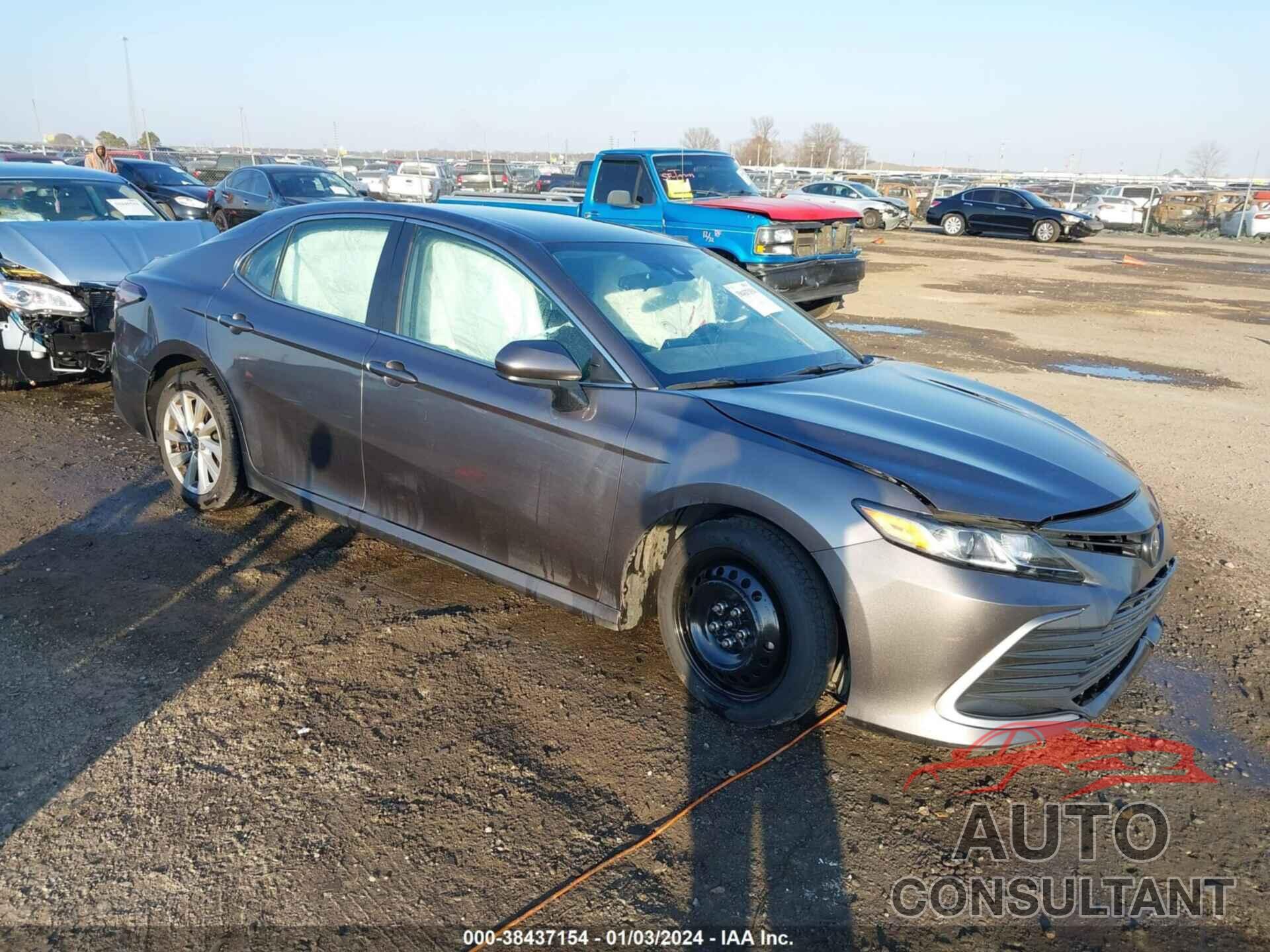 TOYOTA CAMRY 2021 - 4T1C11AKXMU451933