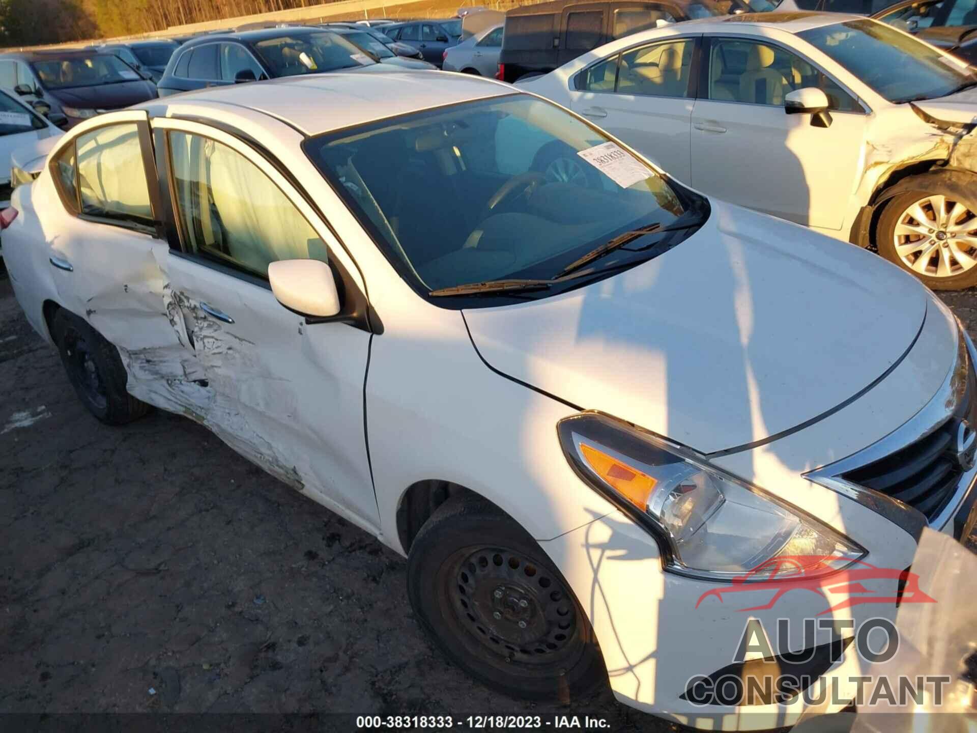 NISSAN VERSA 2019 - 3N1CN7APXKL853078