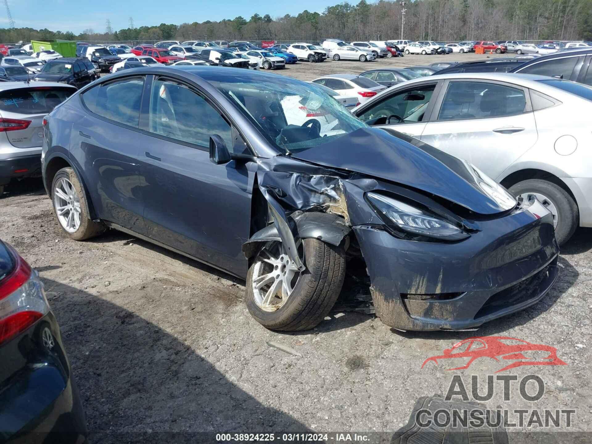 TESLA MODEL Y 2023 - 7SAYGDEE4PA115061