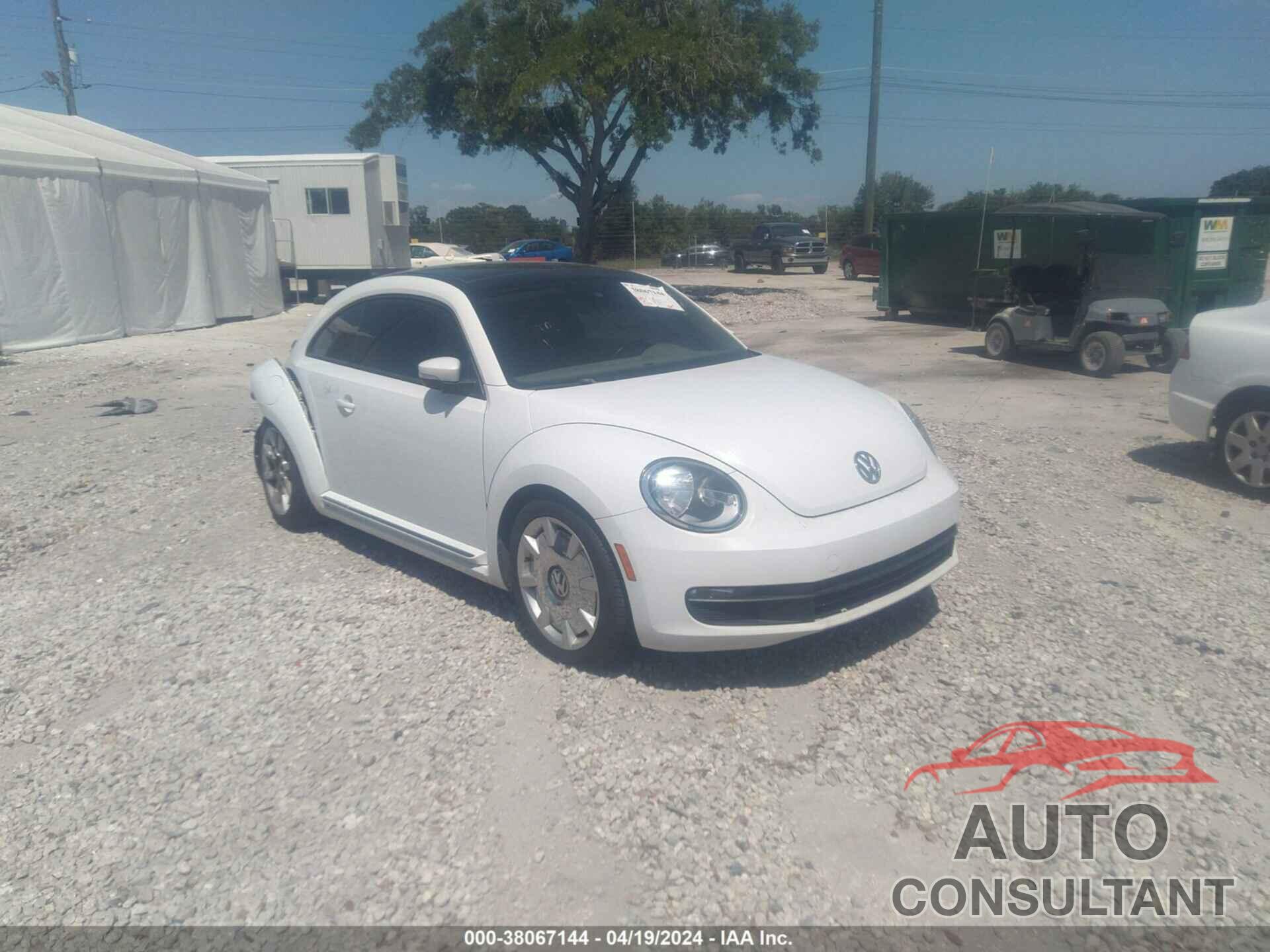 VOLKSWAGEN BEETLE 2016 - 3VWJ07AT2GM612551