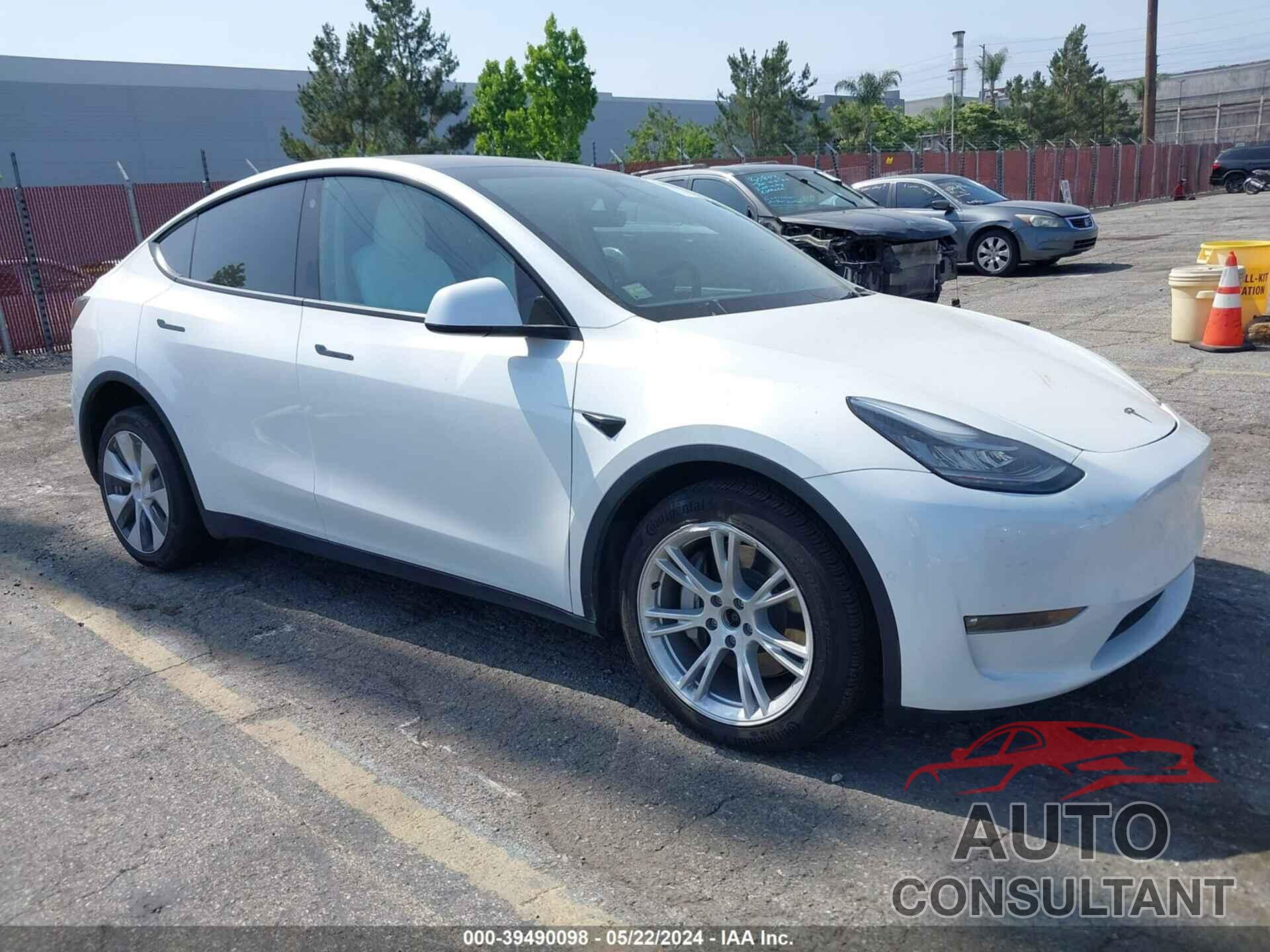 TESLA MODEL Y 2022 - 7SAYGDEE3NF496661