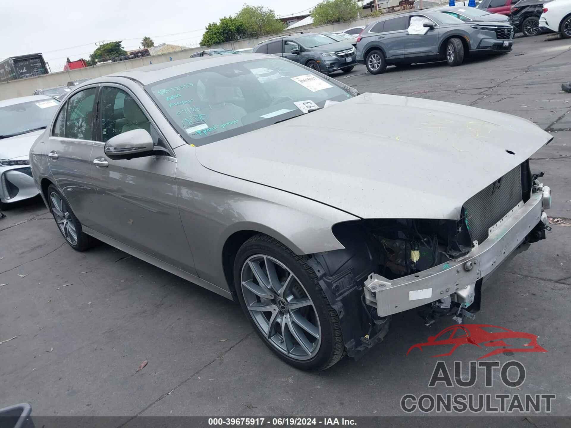 MERCEDES-BENZ E 350 2022 - W1KZF8DB7NB097358