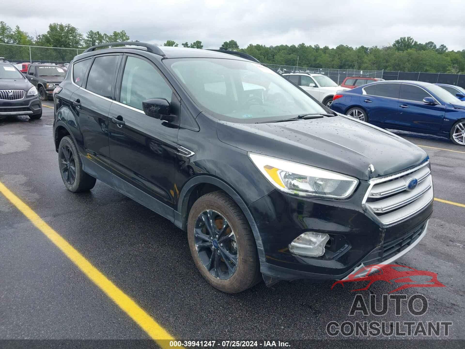 FORD ESCAPE 2018 - 1FMCU0GD7JUA94054