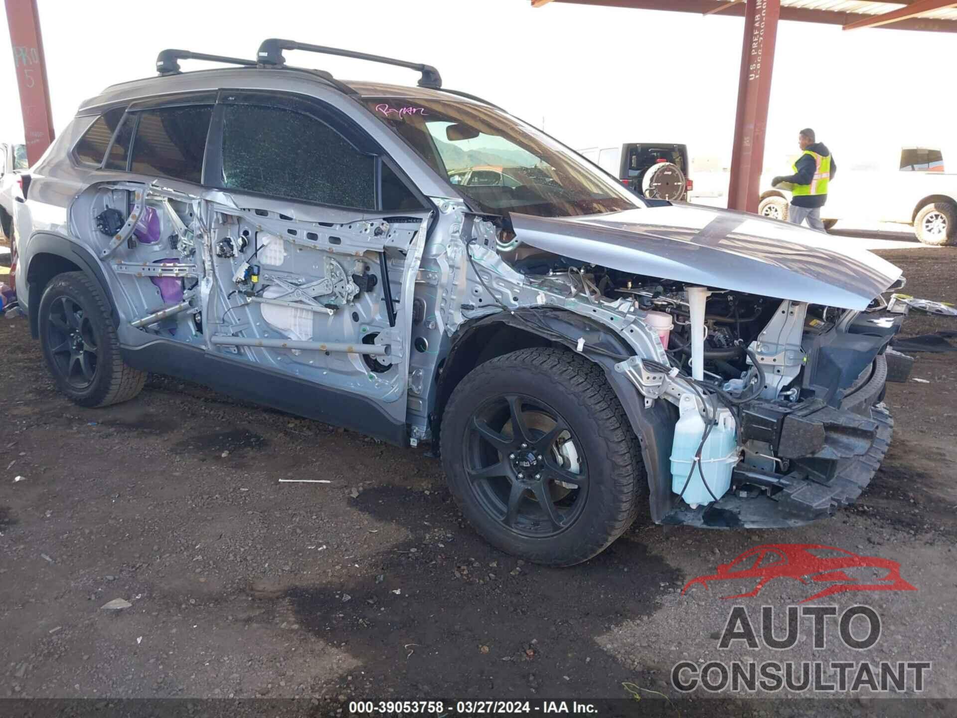 TOYOTA COROLLA CROSS 2022 - 7MUCAABG1NV006023